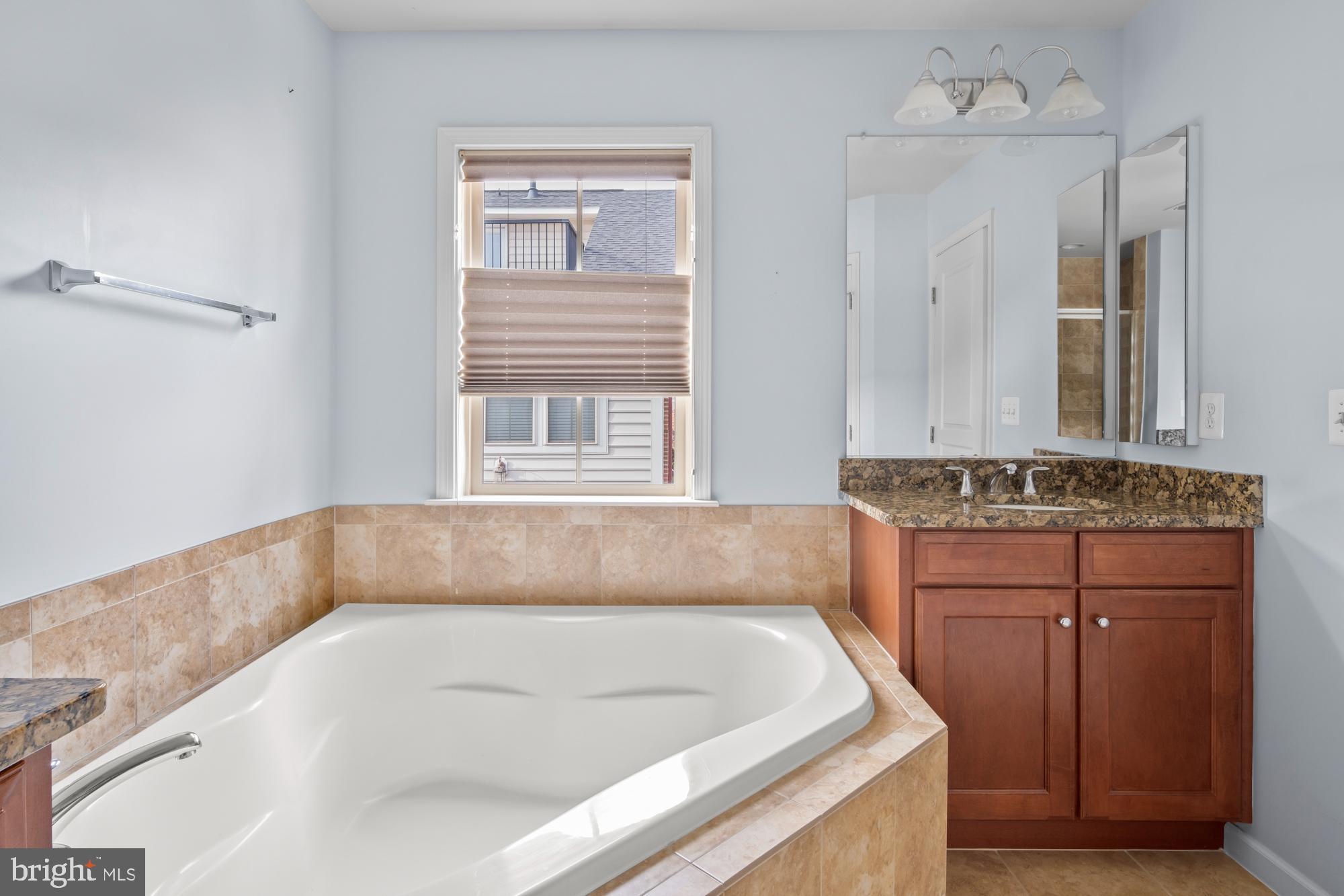 SHIRLINGTON CREST - Residential Lease