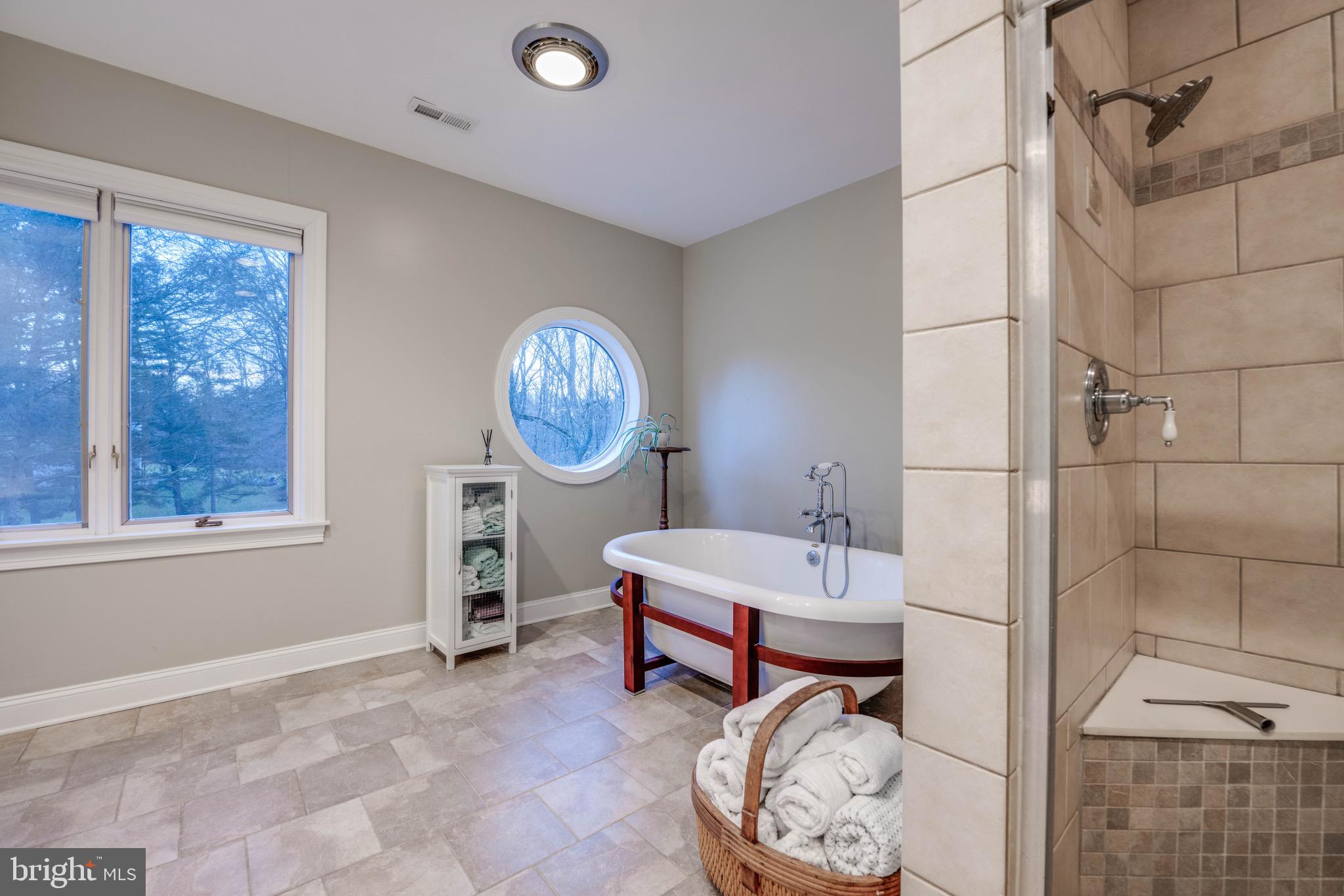 OVERLOOK - Residential