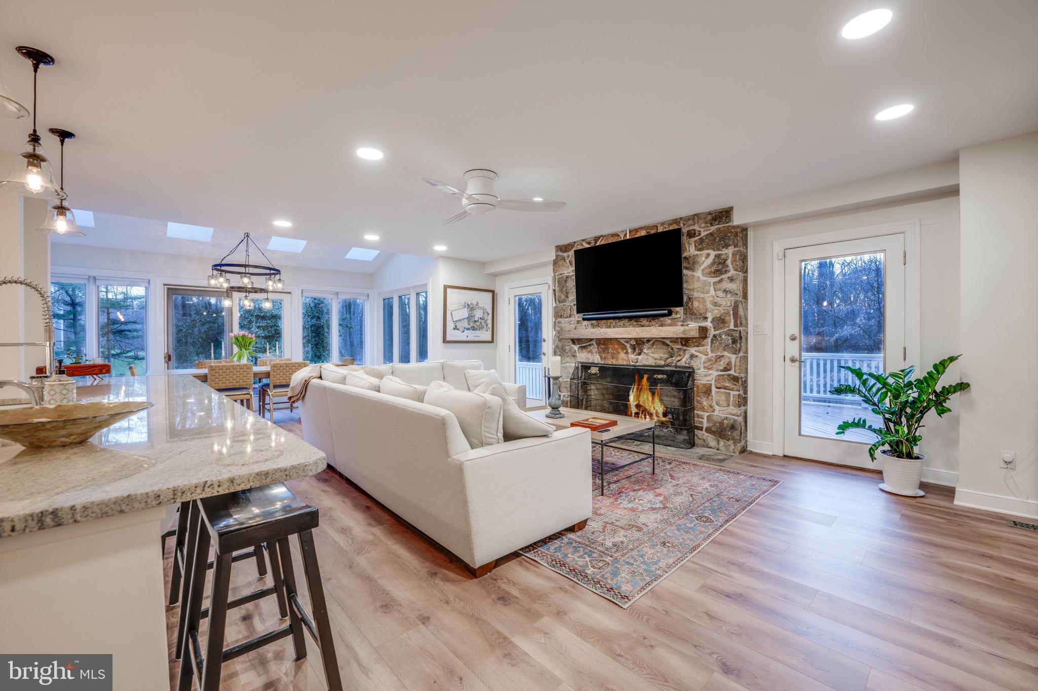 OVERLOOK - Residential