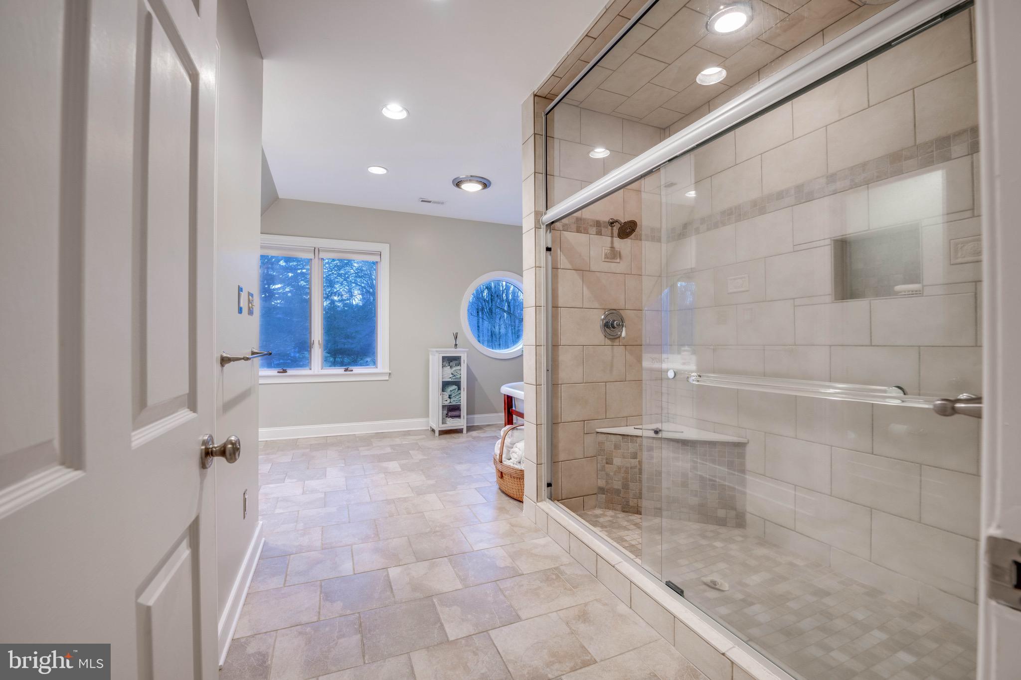 OVERLOOK - Residential