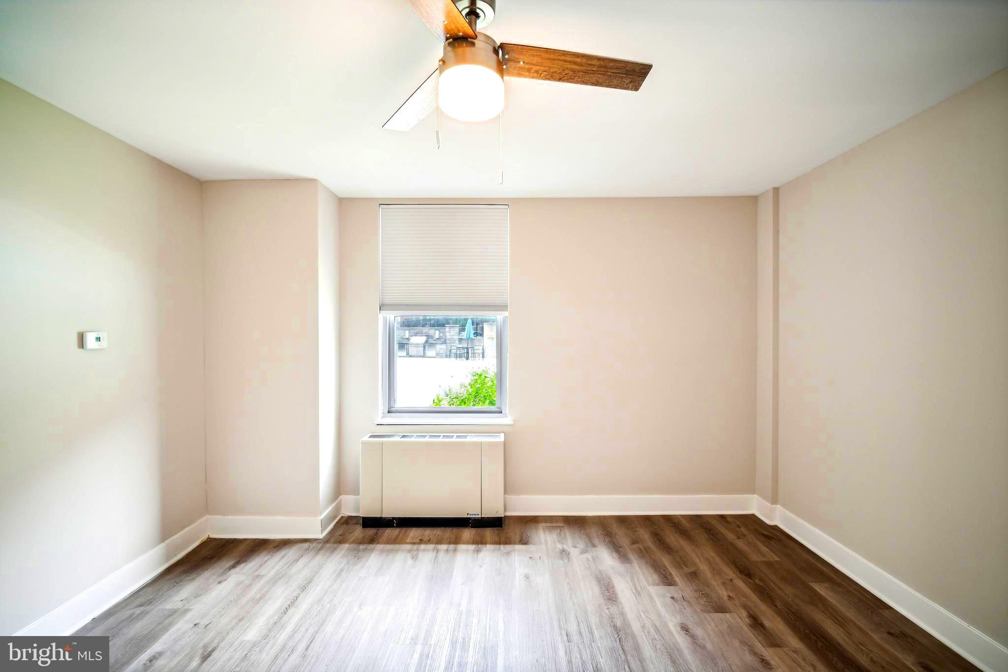 ROXBOROUGH - Residential