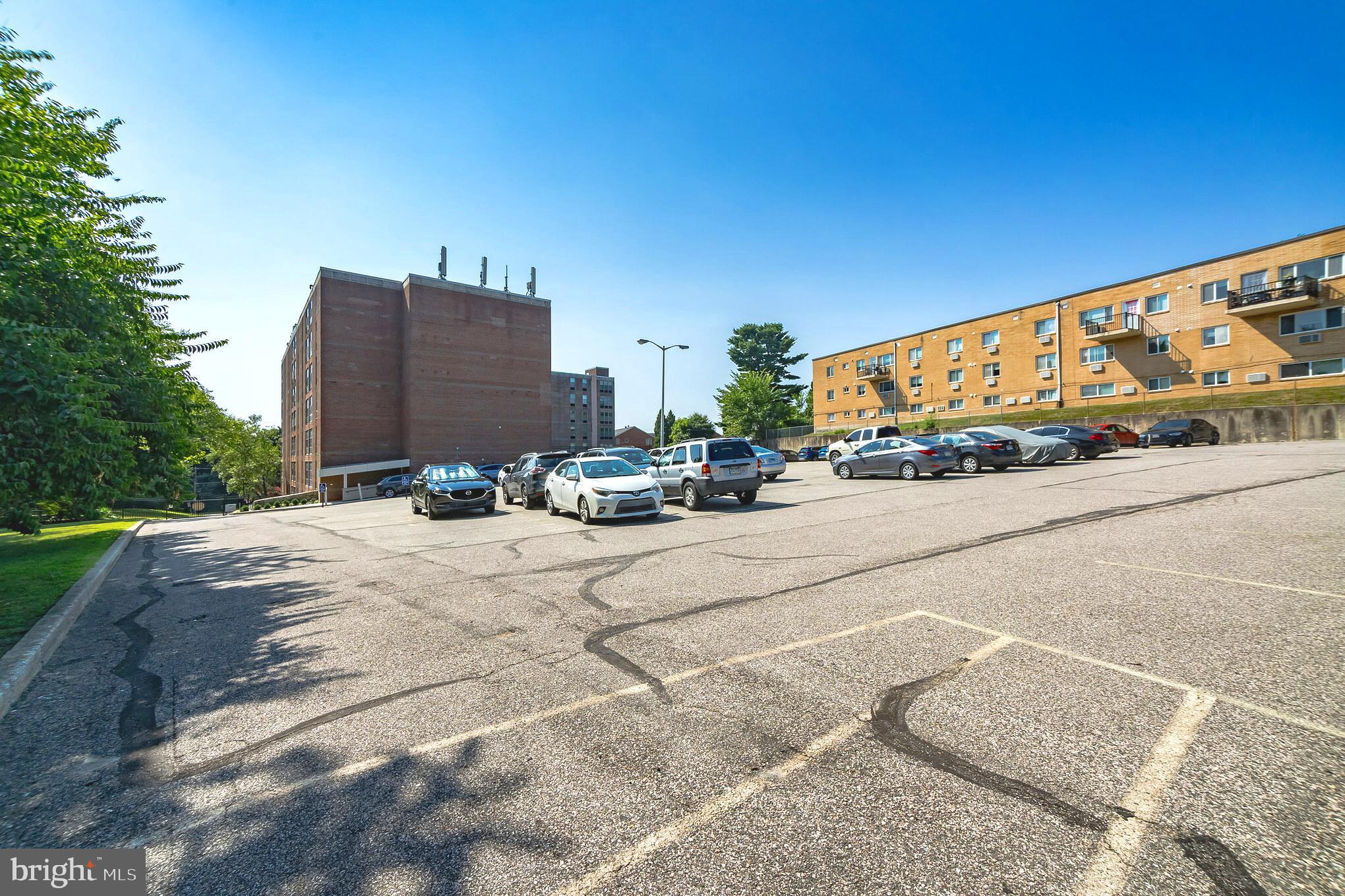 ROXBOROUGH - Residential