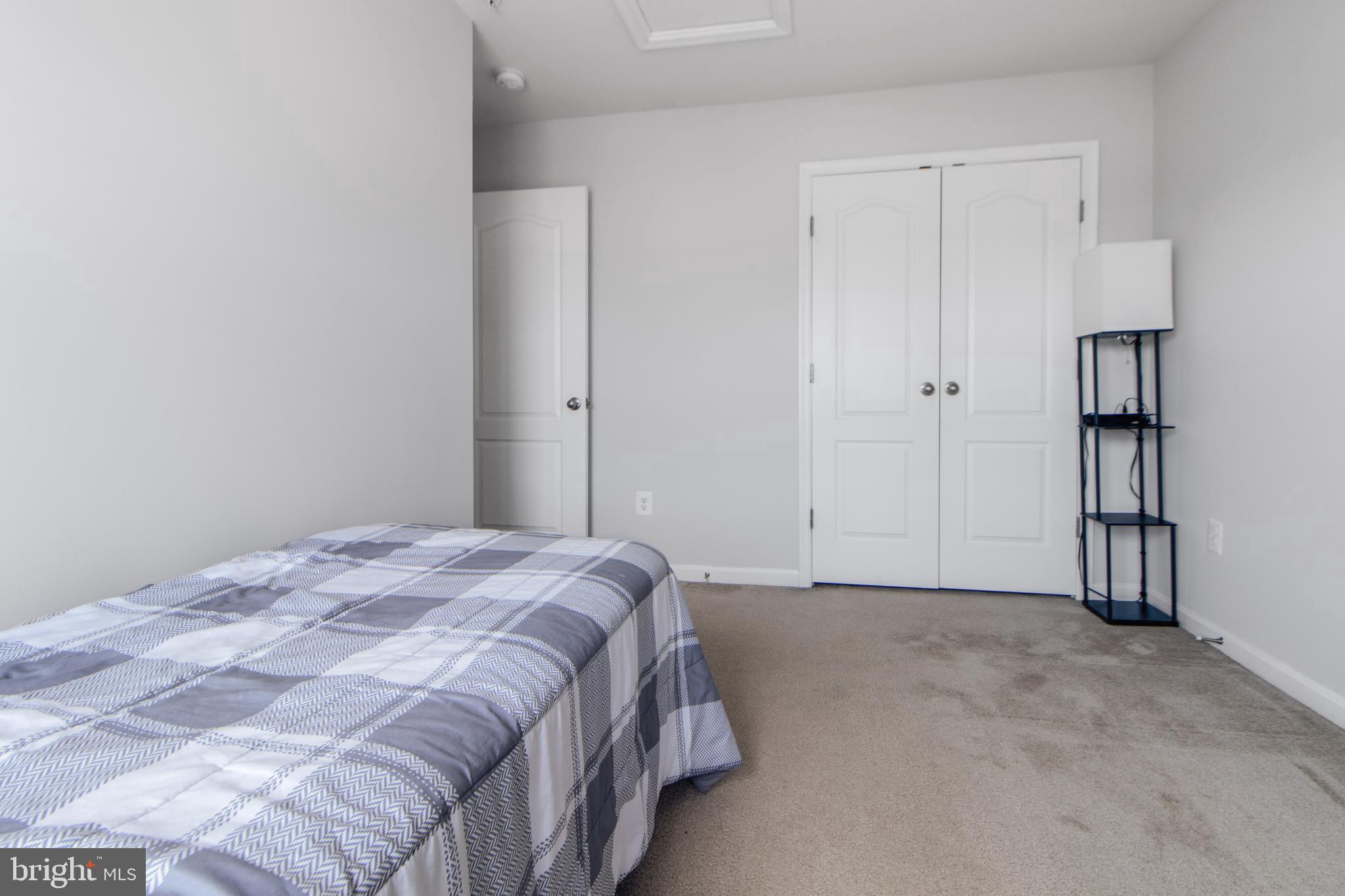 ADMIRALS LANDING - Residential