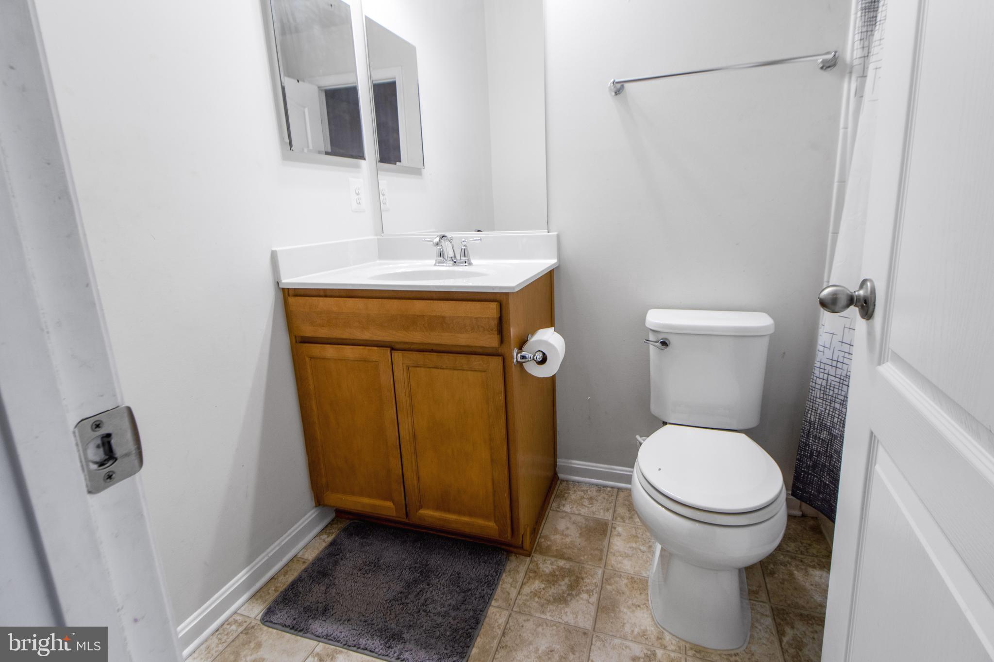 ADMIRALS LANDING - Residential