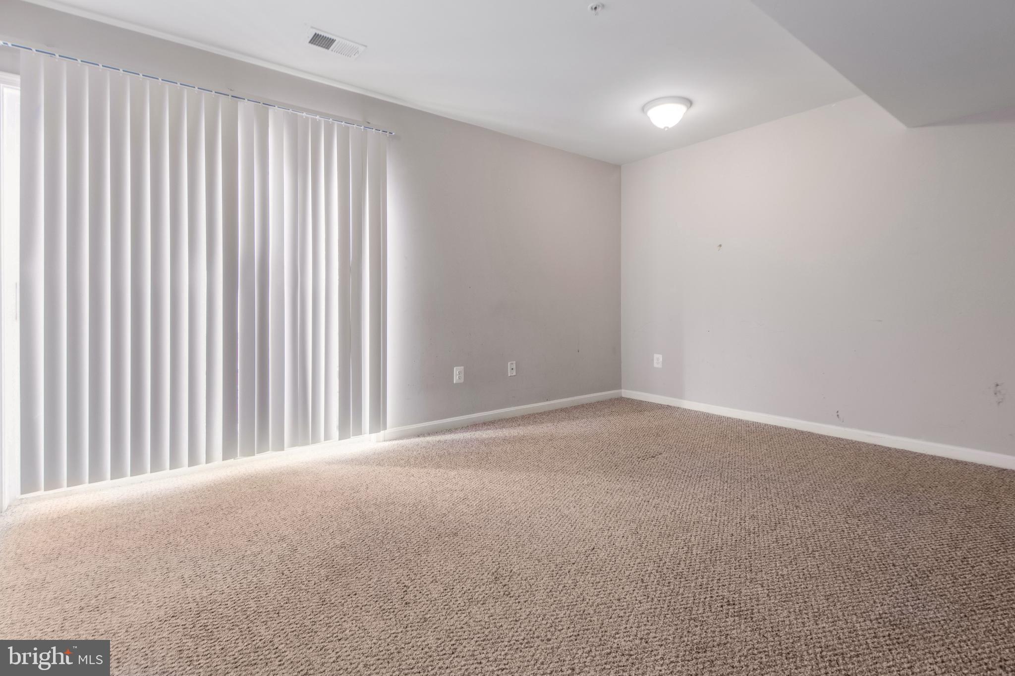 ADMIRALS LANDING - Residential