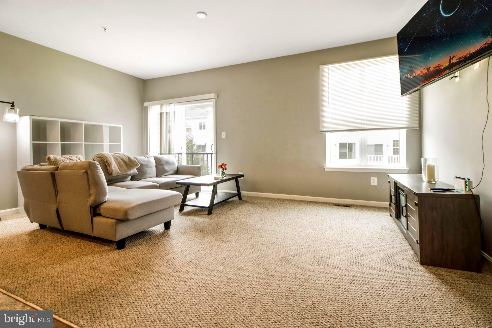 ADMIRALS LANDING - Residential