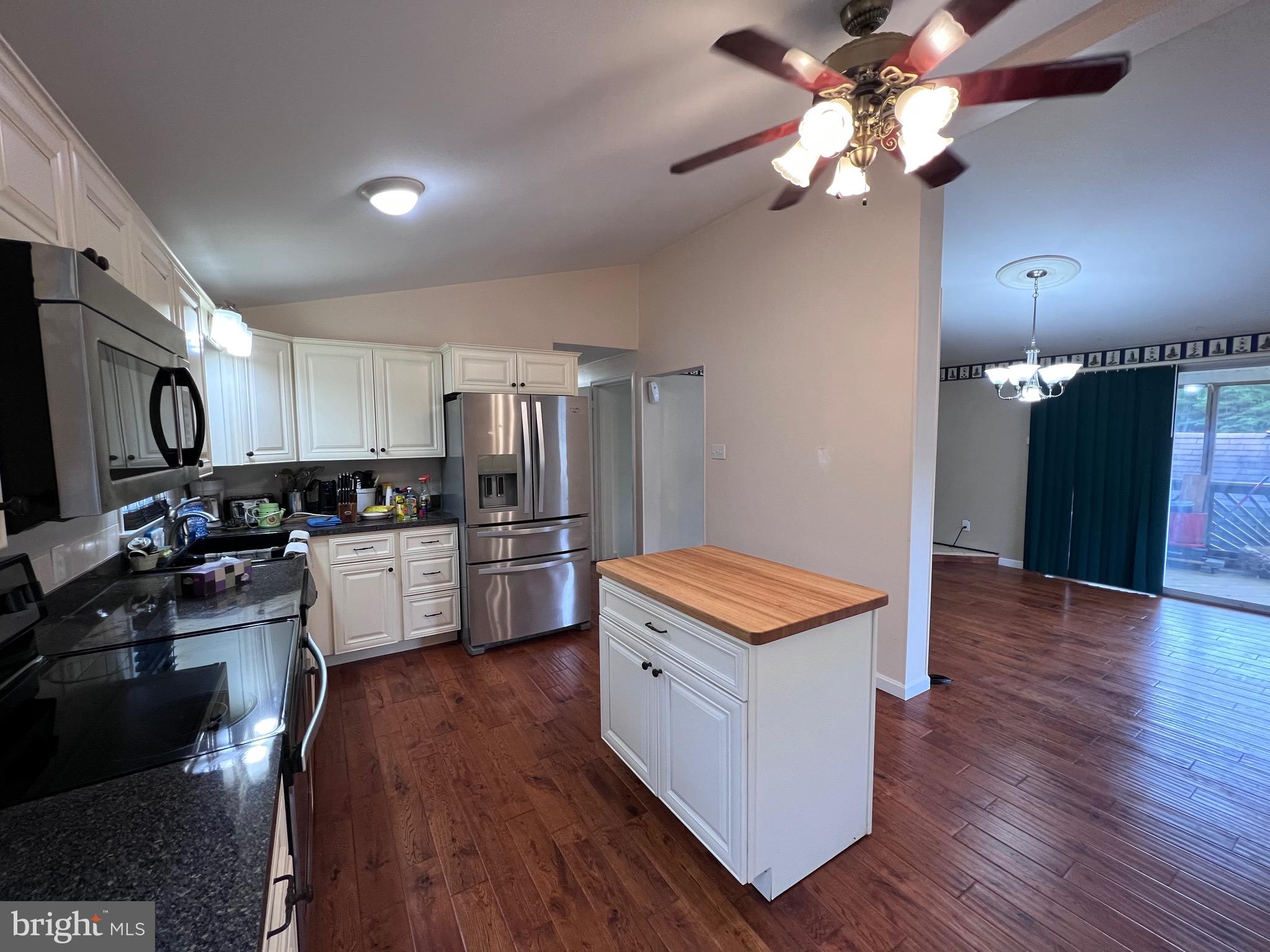 APPLE ORCHARD ACRES - Residential