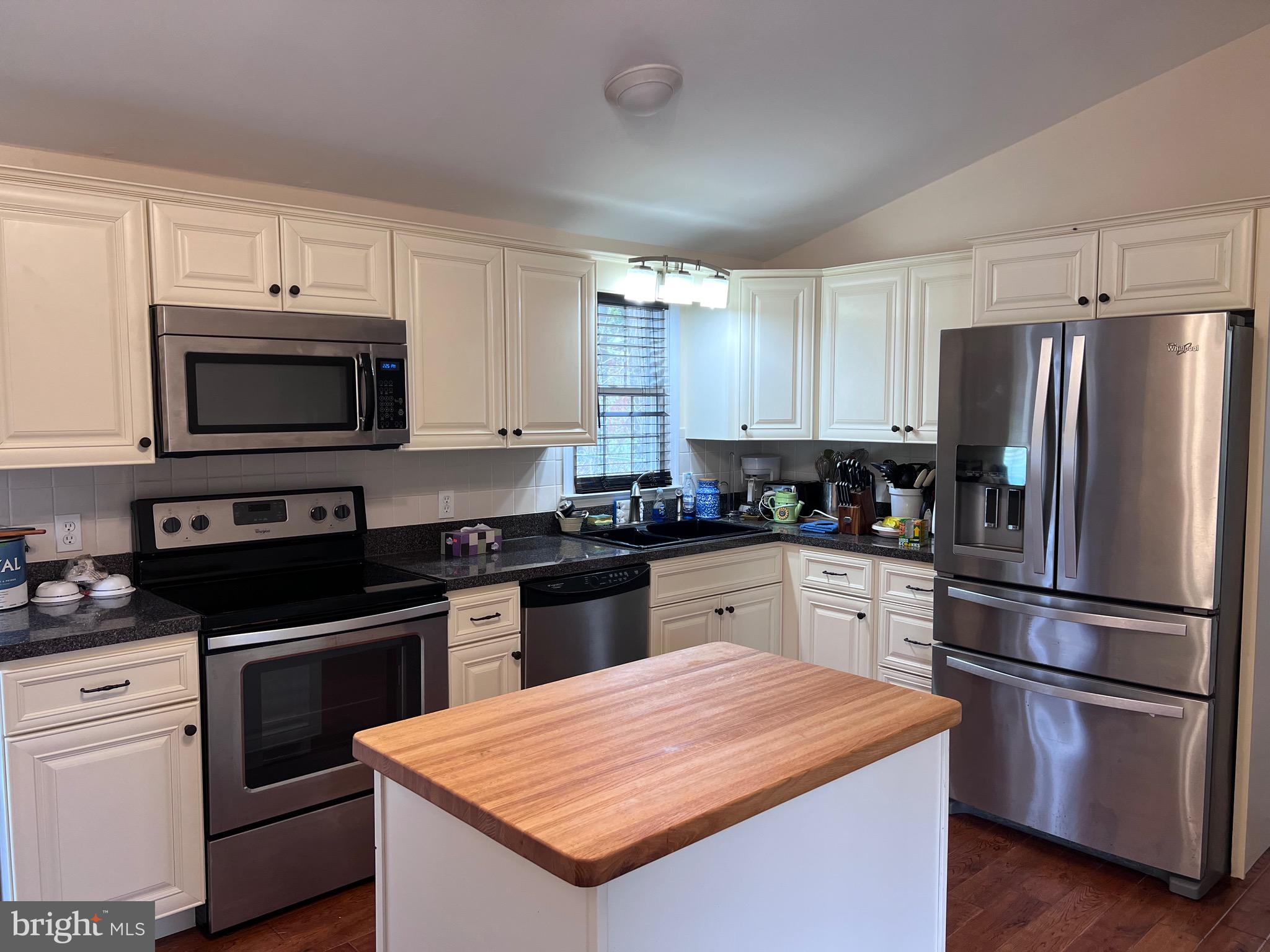 APPLE ORCHARD ACRES - Residential