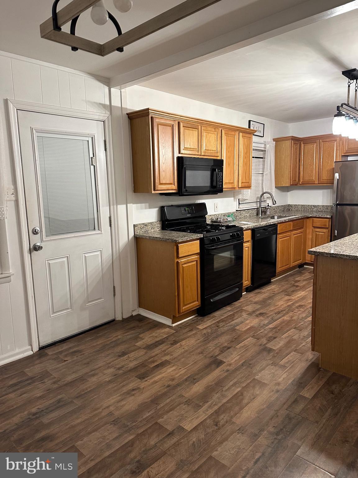 FAIRWAY GARDENS - Residential