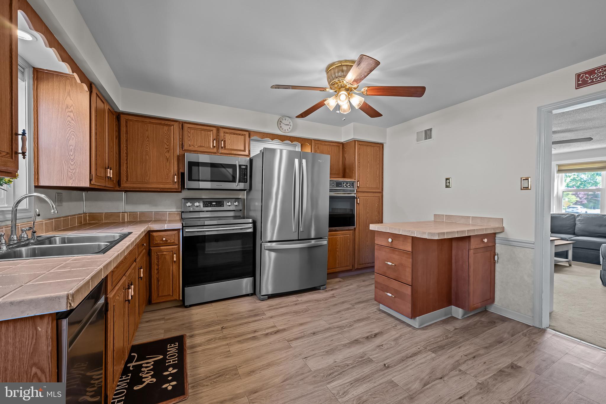 WILLOWBROOK - Residential