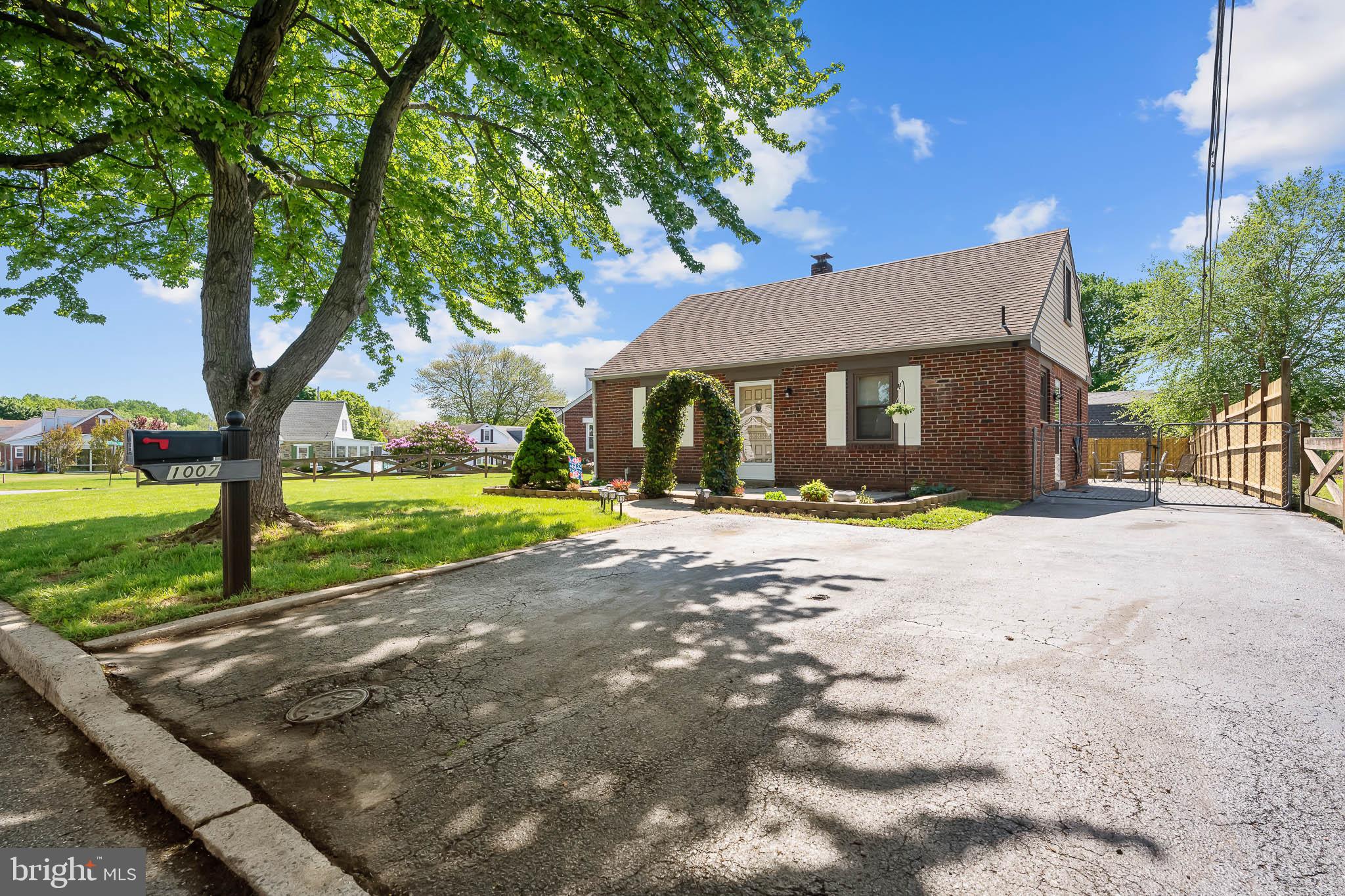 WILLOWBROOK - Residential