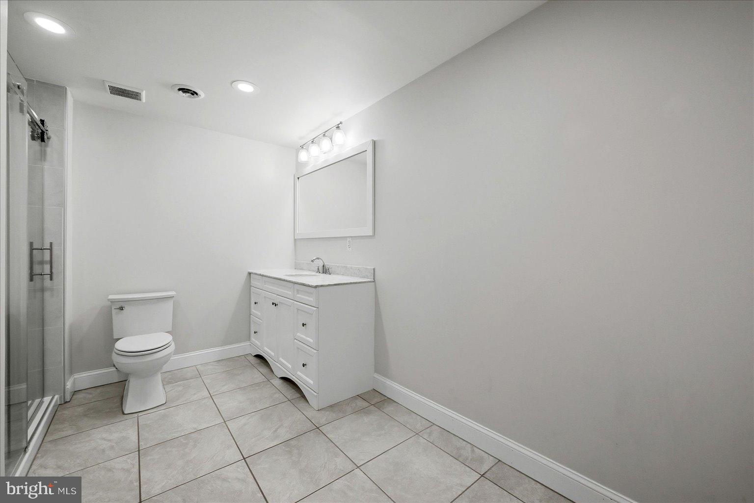 HAMILTON STATION ESTATES - Residential