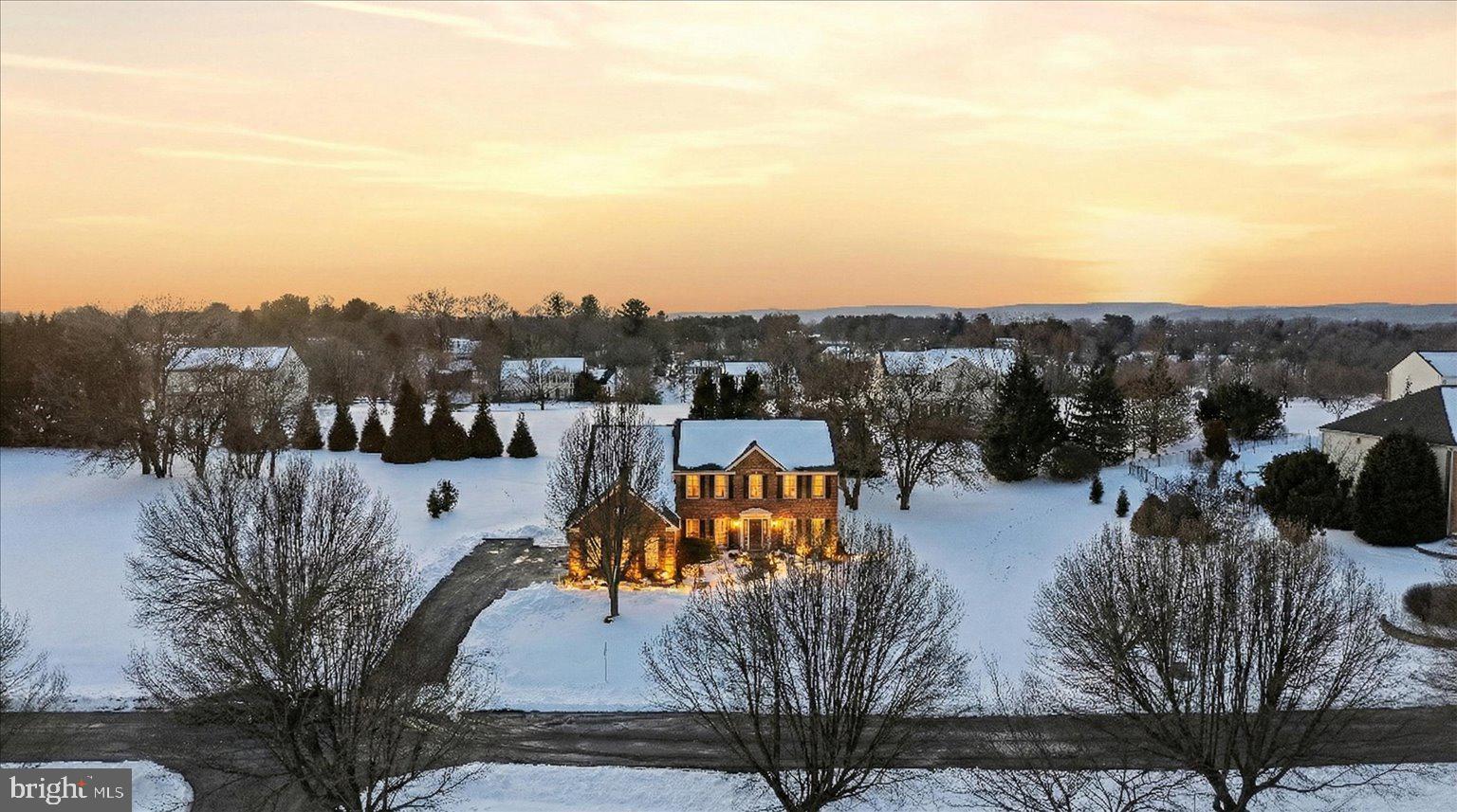 HAMILTON STATION ESTATES - Residential