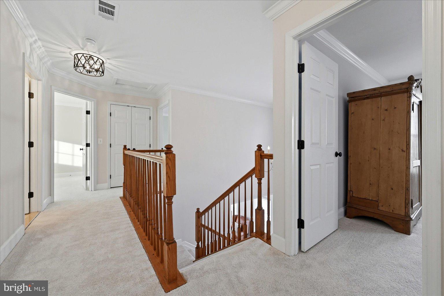 HAMILTON STATION ESTATES - Residential