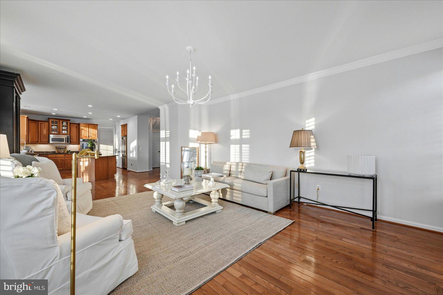 HAMILTON STATION ESTATES - Residential