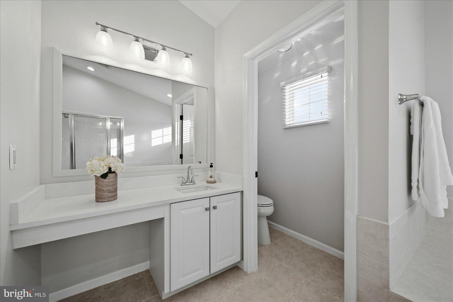 HAMILTON STATION ESTATES - Residential