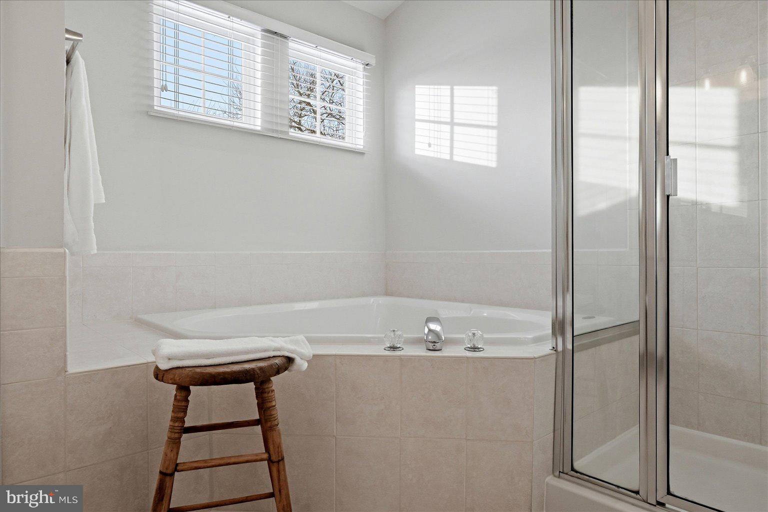 HAMILTON STATION ESTATES - Residential