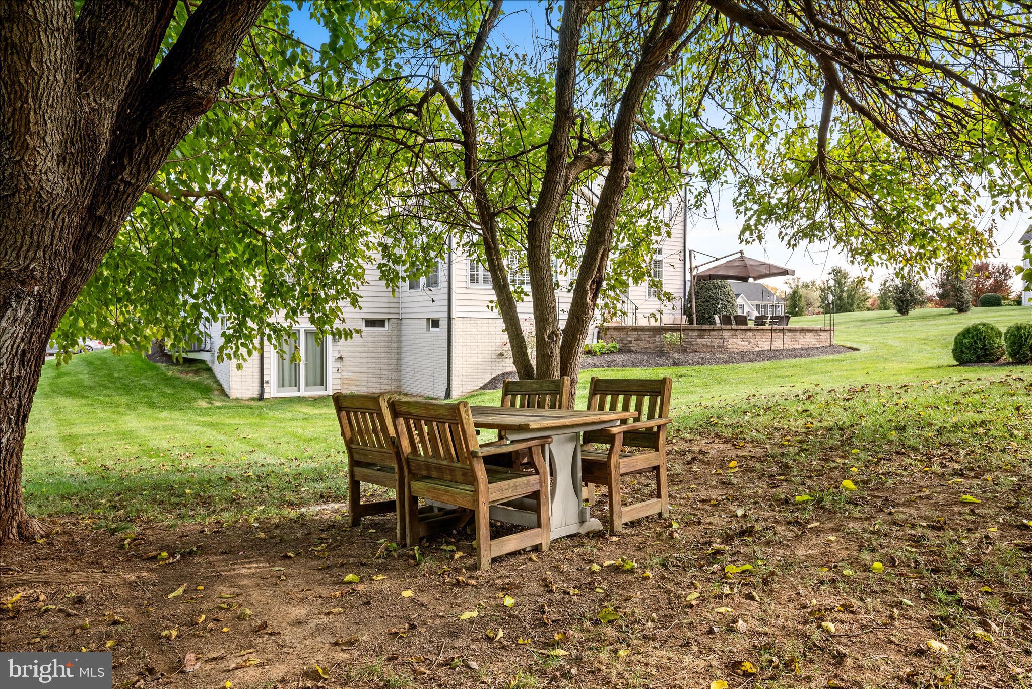 HAMILTON STATION ESTATES - Residential