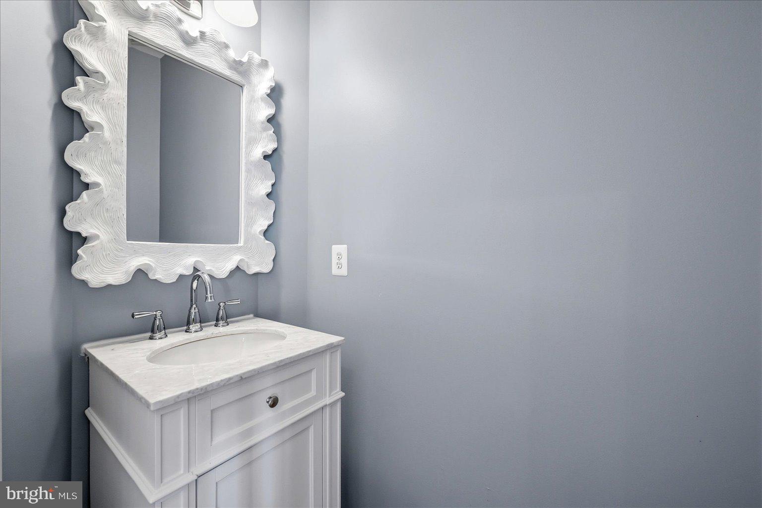 HAMILTON STATION ESTATES - Residential