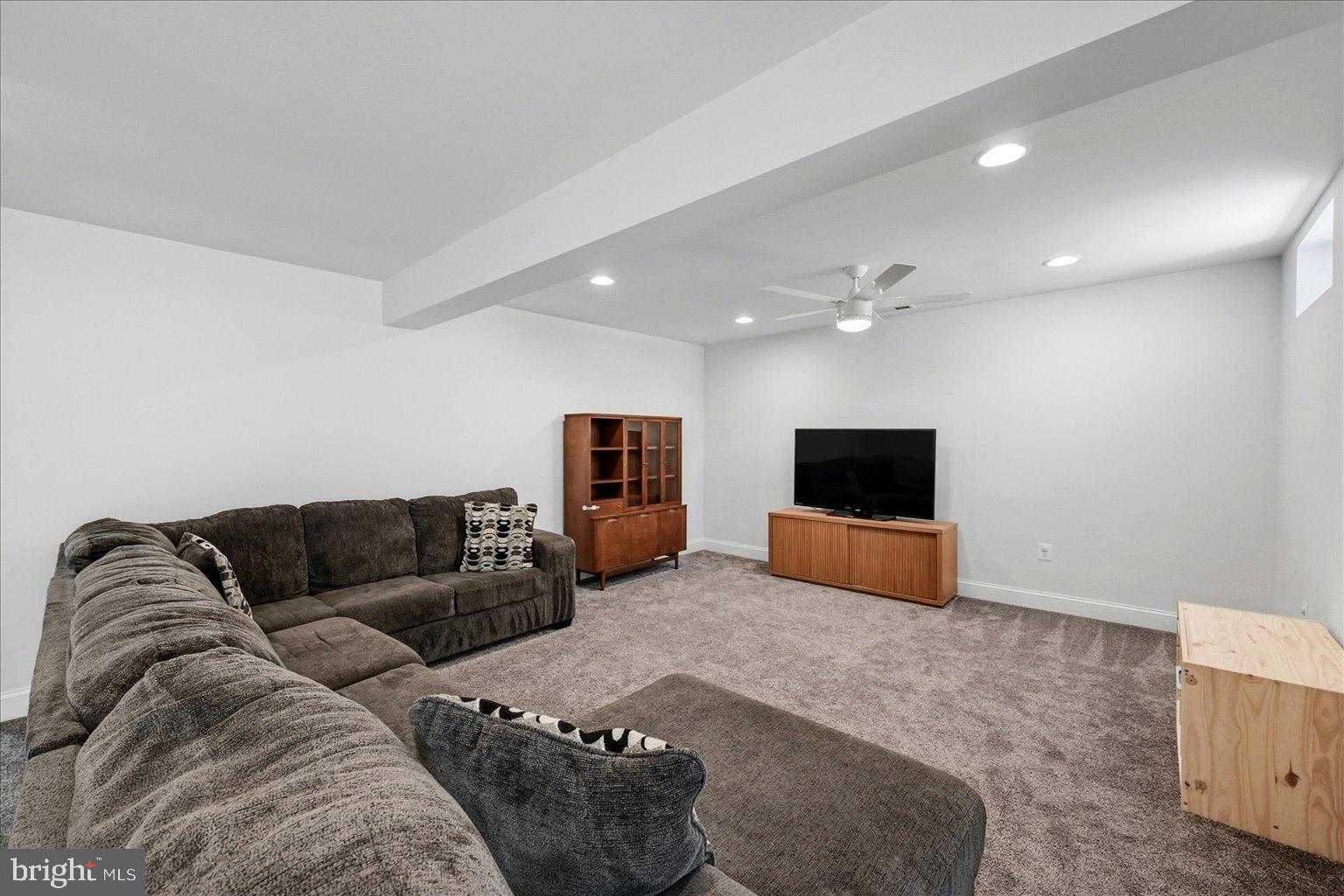 HAMILTON STATION ESTATES - Residential