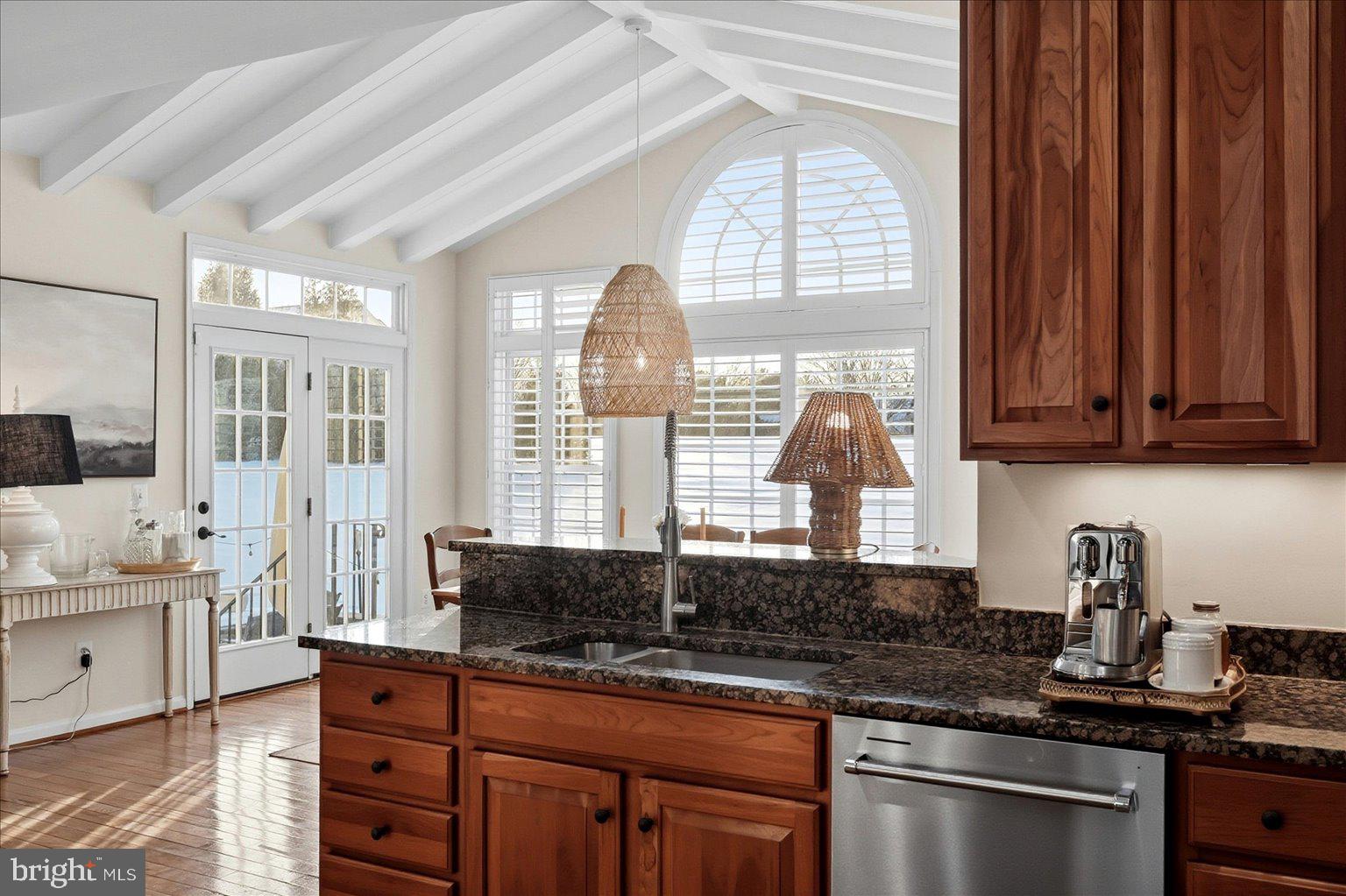 HAMILTON STATION ESTATES - Residential