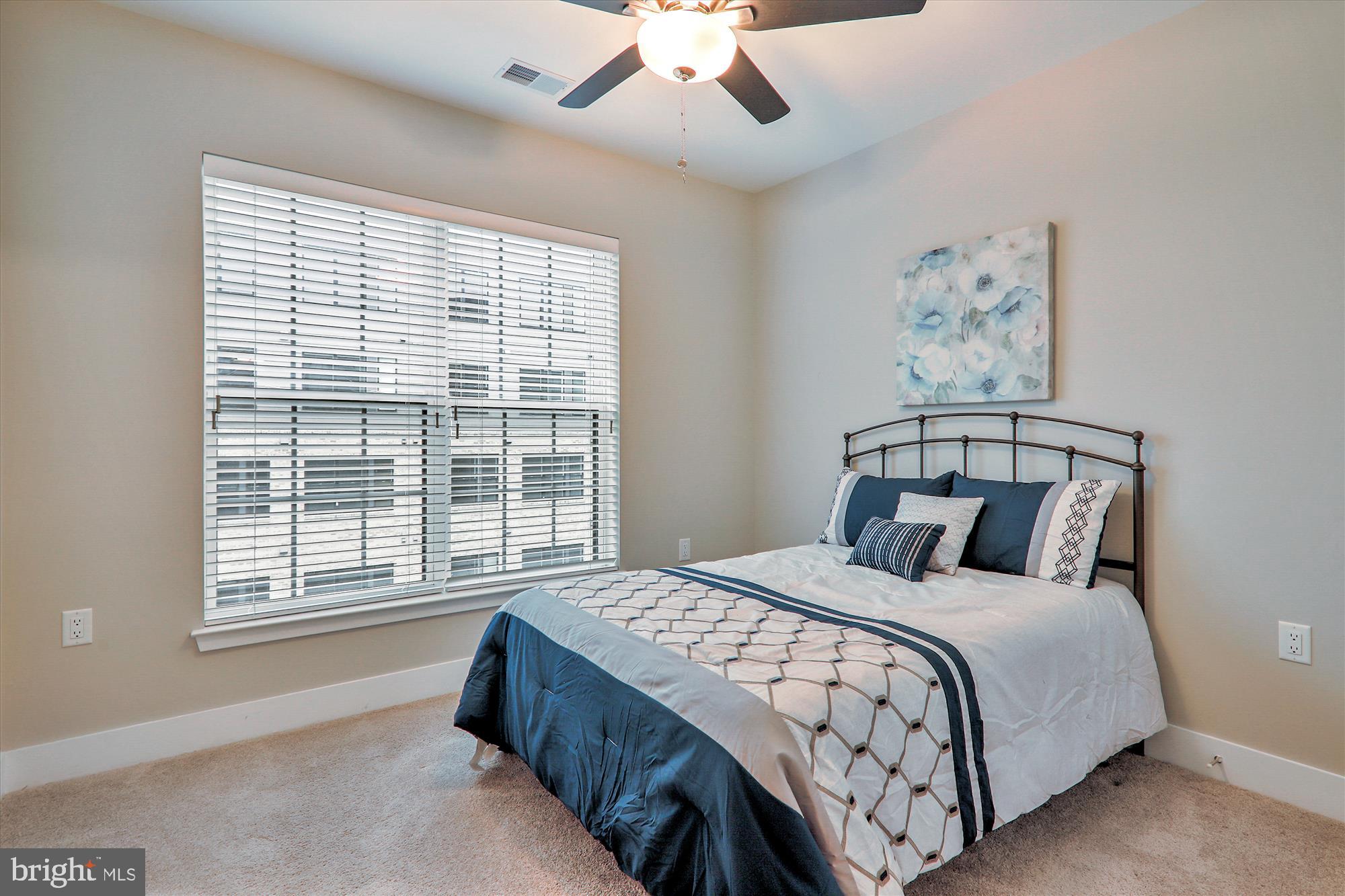 CROWN FARM - Residential