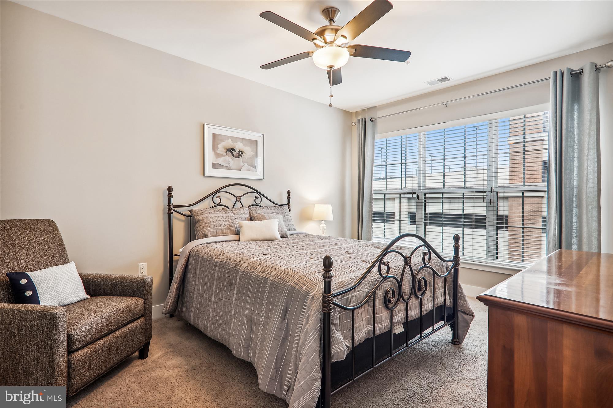 CROWN FARM - Residential