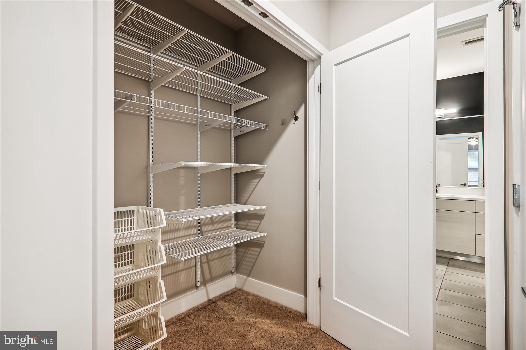 CROWN FARM - Residential