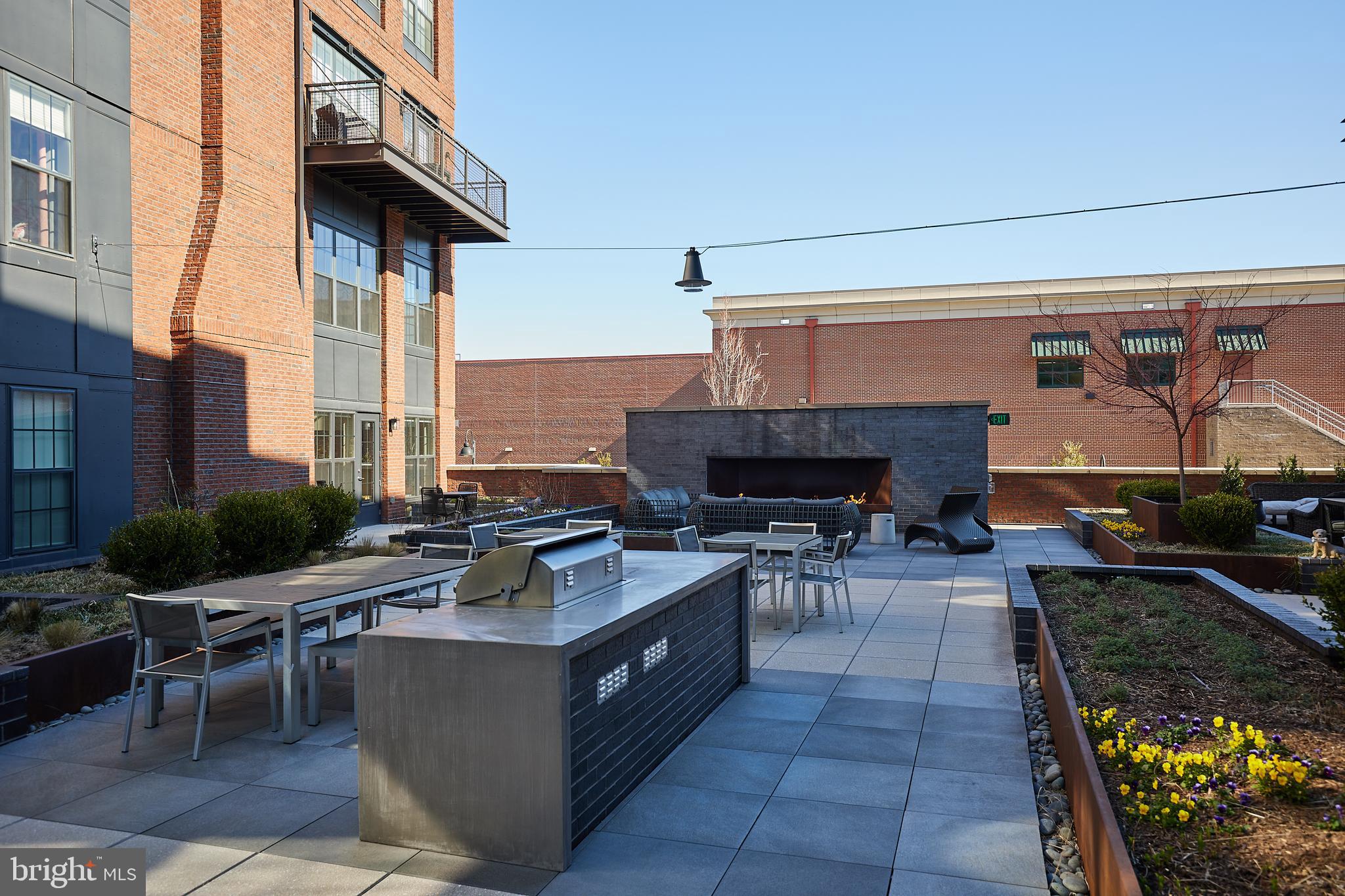 CROWN FARM - Residential