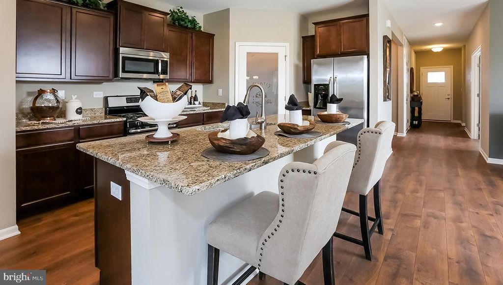 Photo of 1490 Dresden Drive, BREINIGSVILLE, PA 18031 (MLS # PALH2015346)