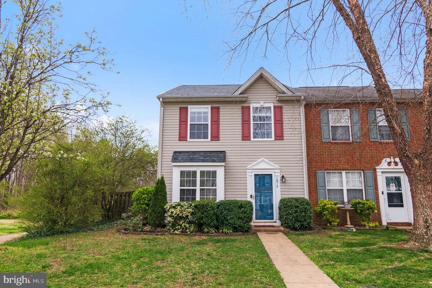 Welcome home to this well maintained end-unit townhouse, perfectly located in a prime location with direct access to the common area that features basketball courts and a sprawling park. Step inside to find a bright and spacious living room, which flows seamlessly into the large eat-in kitchen--a perfect space for enjoying meals with family and friends. Continue through the door that leads to the private, fenced backyard with a brick patio, creating a peaceful outdoor retreat. The upstairs features the primary bedroom with an ensuite, two guest bedrooms and a guest bathroom. Additional highlights include a brand new roof (2024), countertops (2025) and hot water heater (2022). This home truly offers the best of convenience and comfort. Located minutes from downtown Fredericksburg, VRE, shopping, dining and major commuter routes. Whether you're looking for an active lifestyle or a quiet escape, this home has it all! Don't miss out—schedule your tour today!