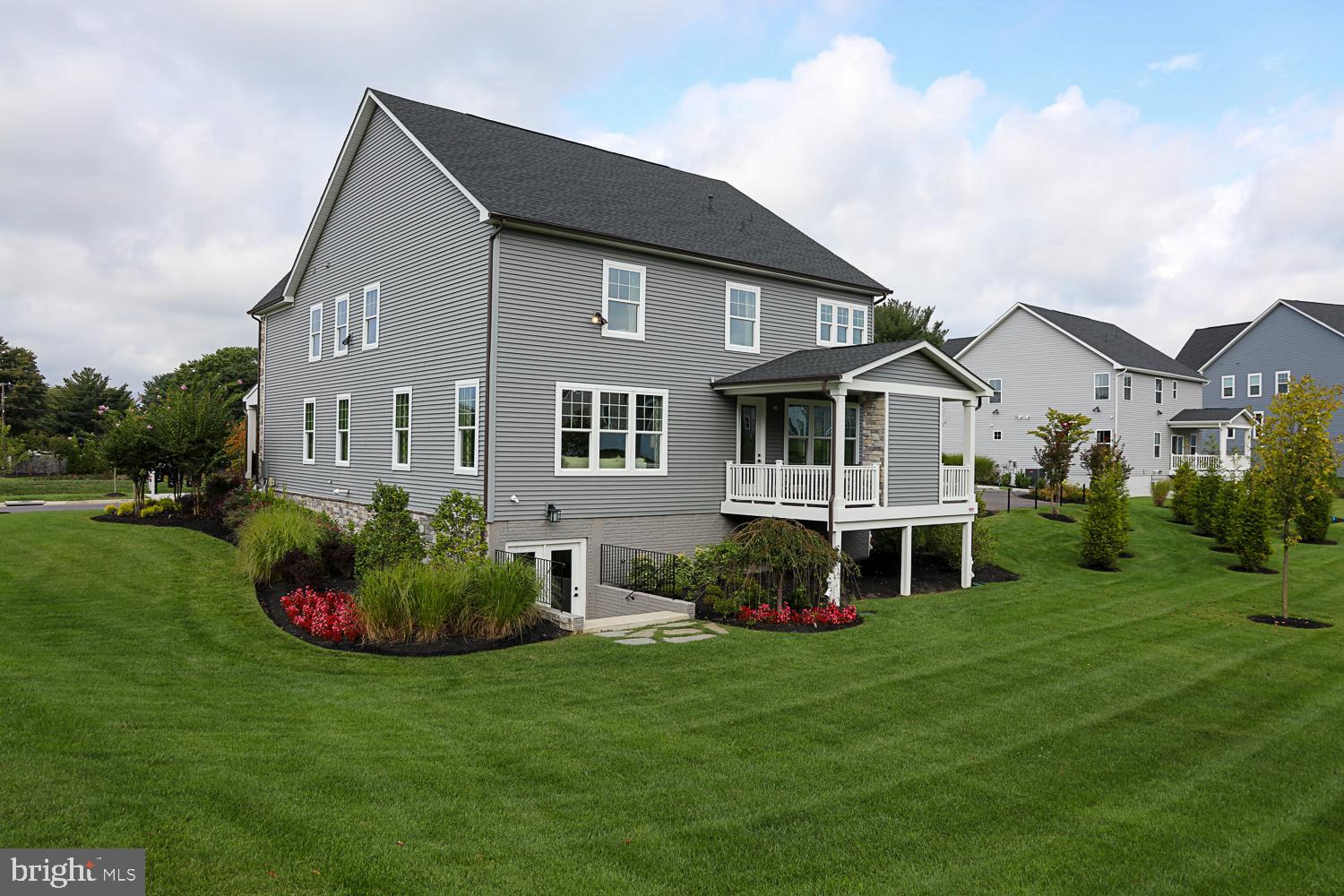 WELLINGTON FARMS - Residential