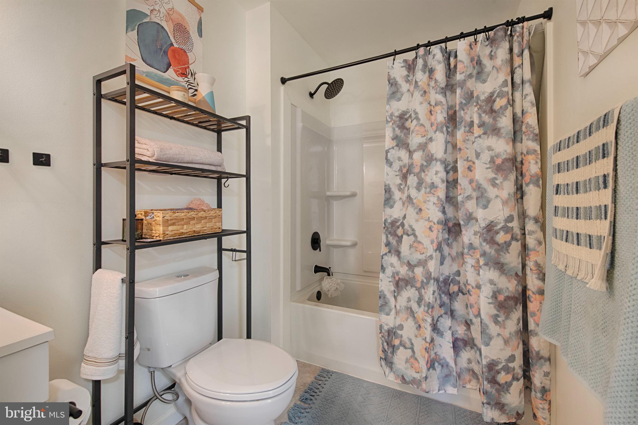 PERRYVILLE - Residential