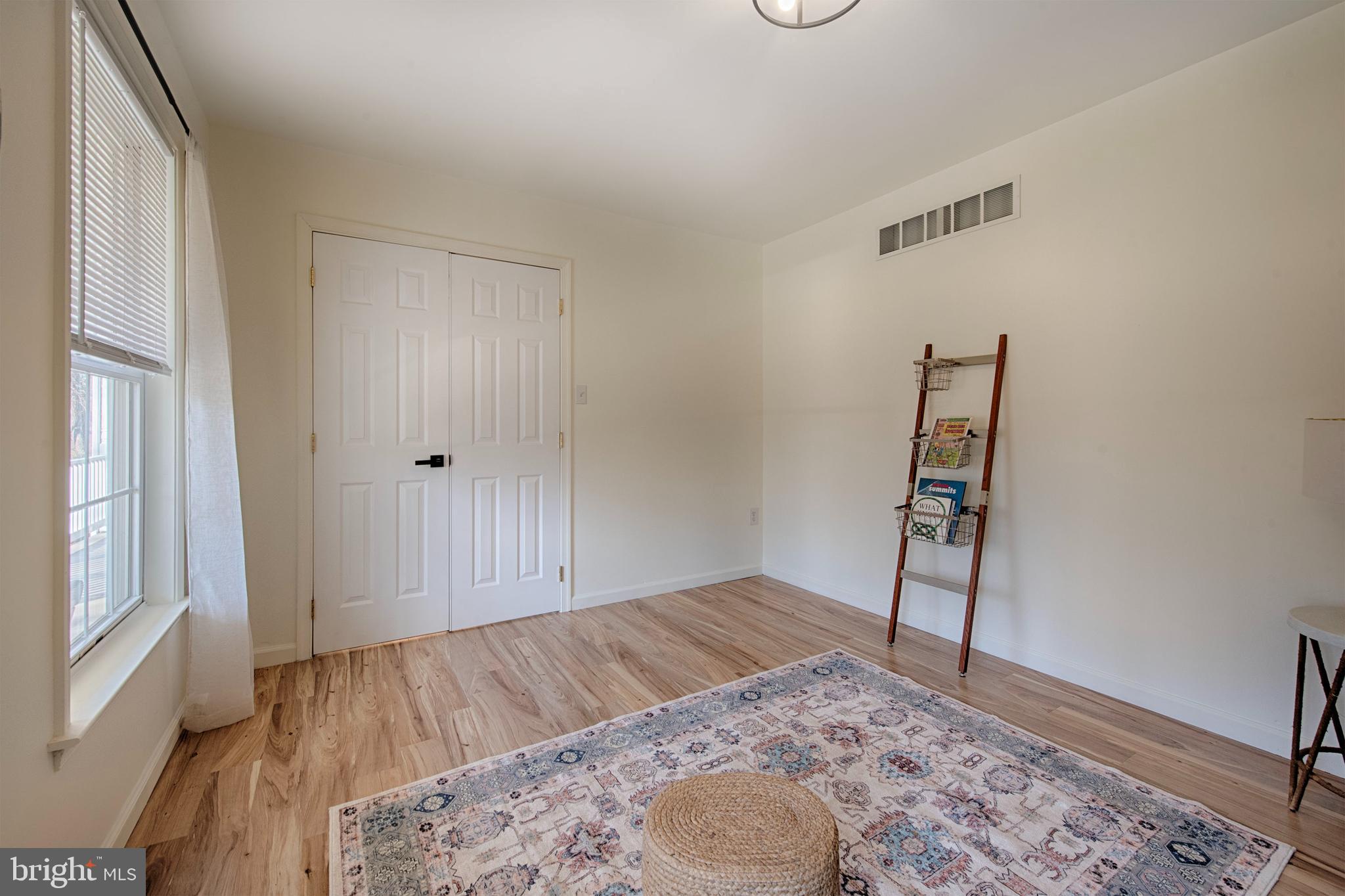 PERRYVILLE - Residential