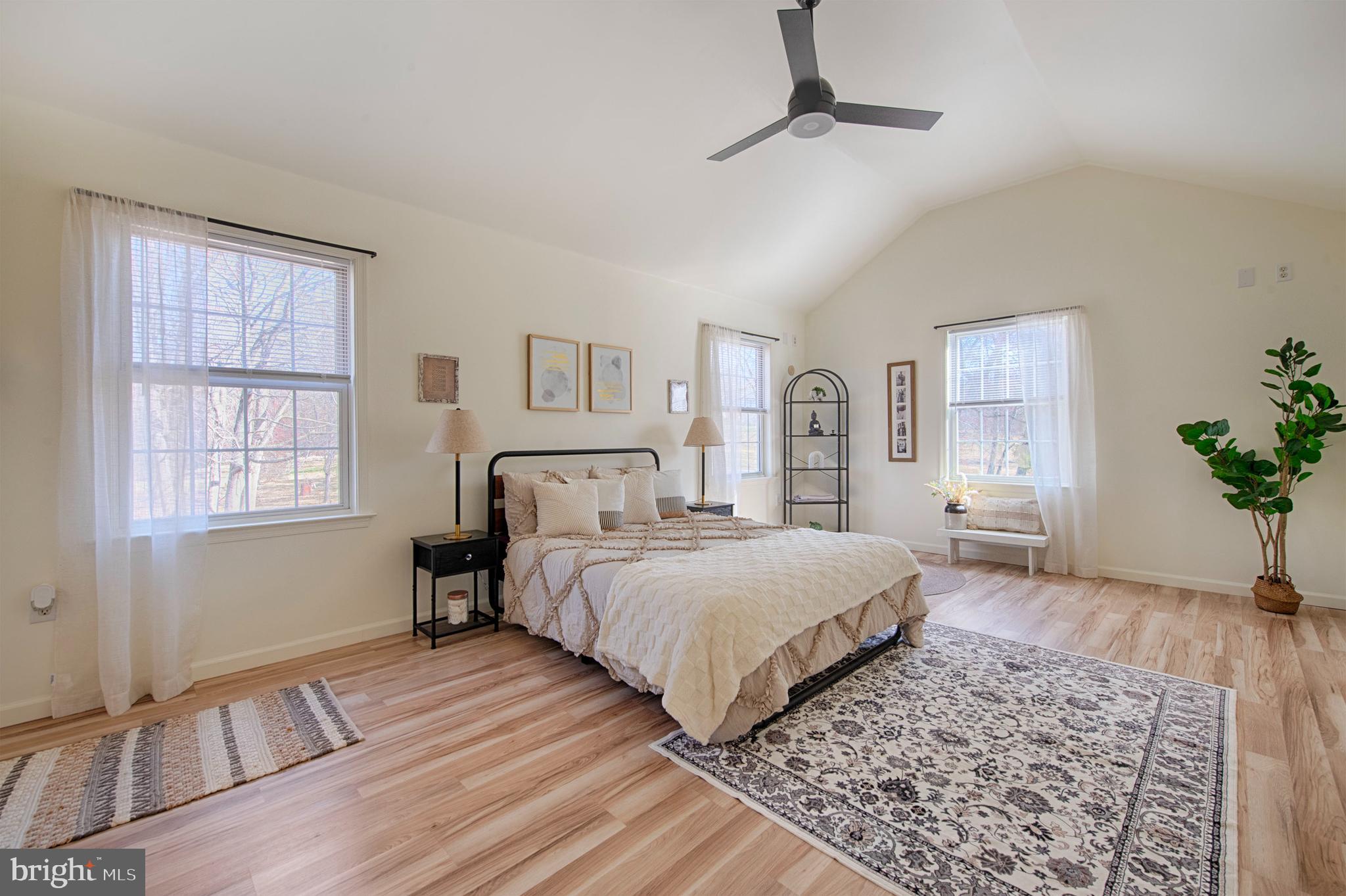 PERRYVILLE - Residential