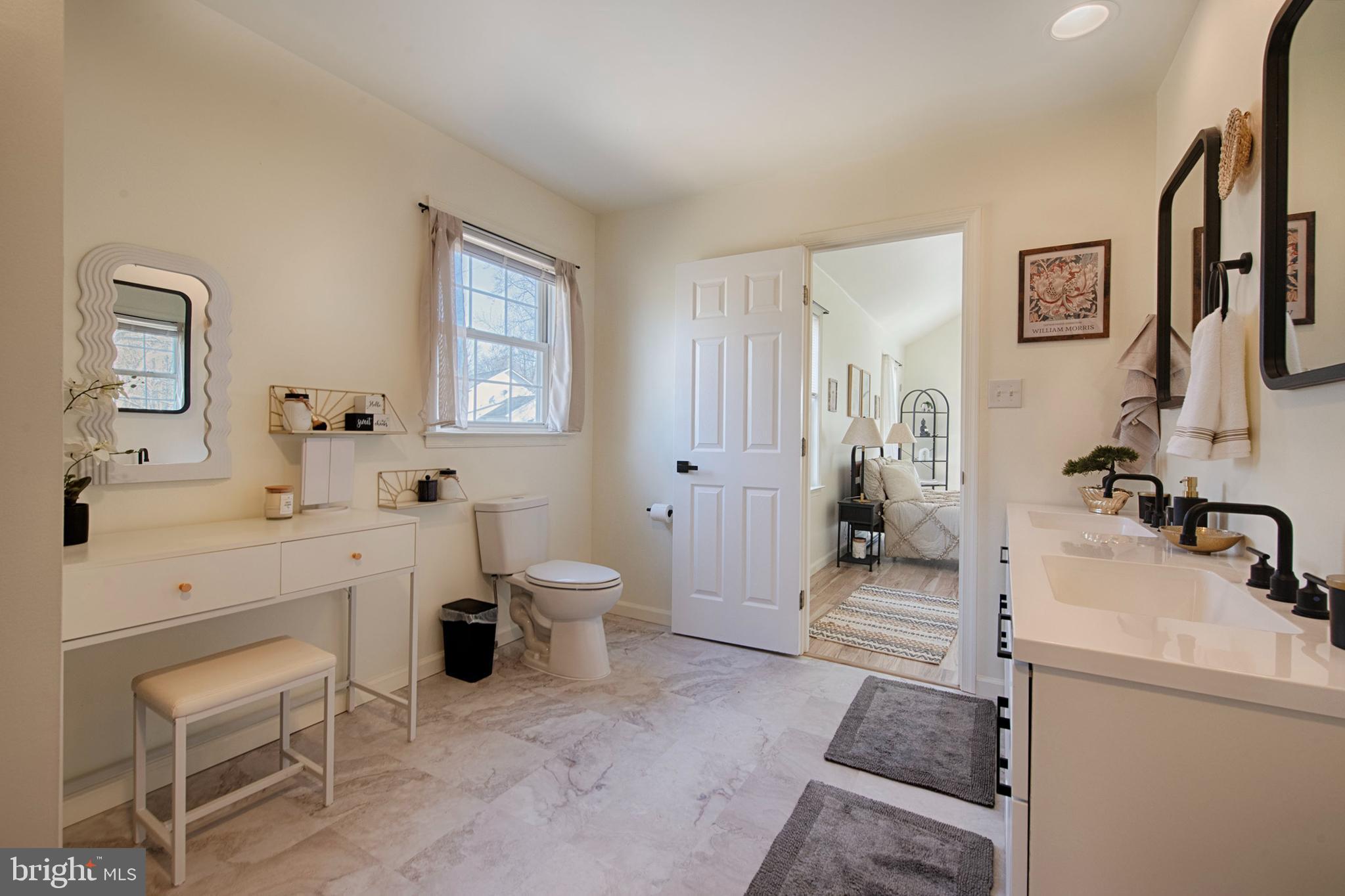 PERRYVILLE - Residential