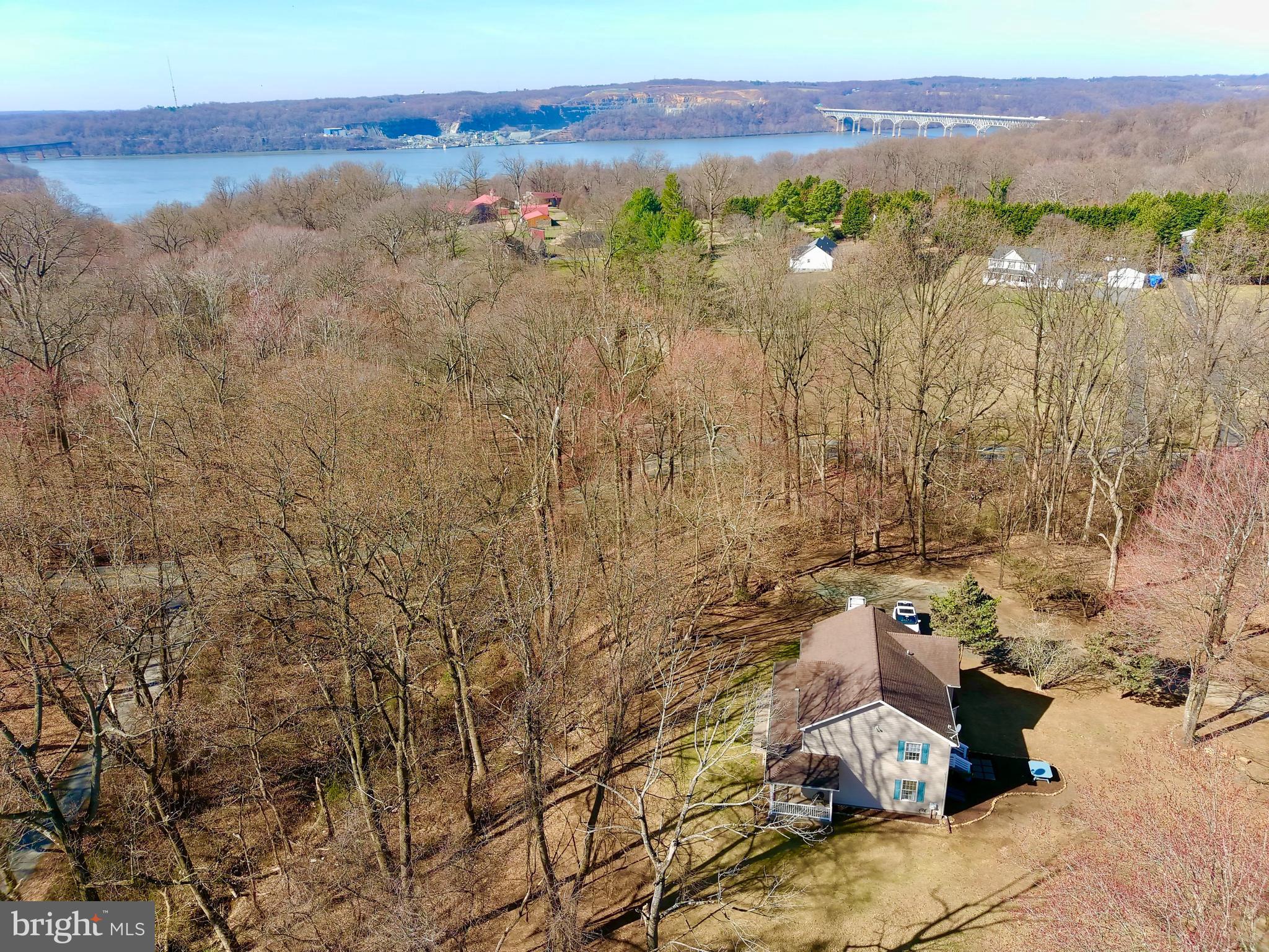 PERRYVILLE - Residential