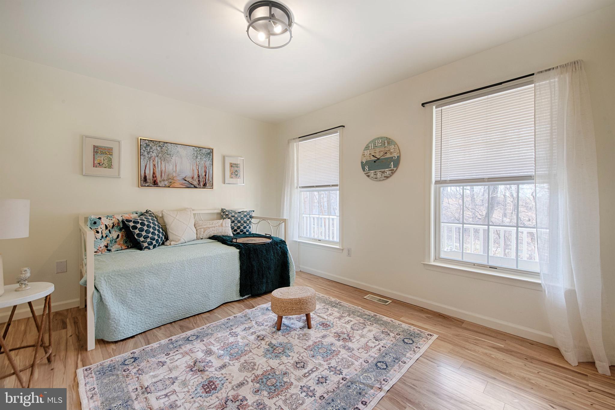 PERRYVILLE - Residential