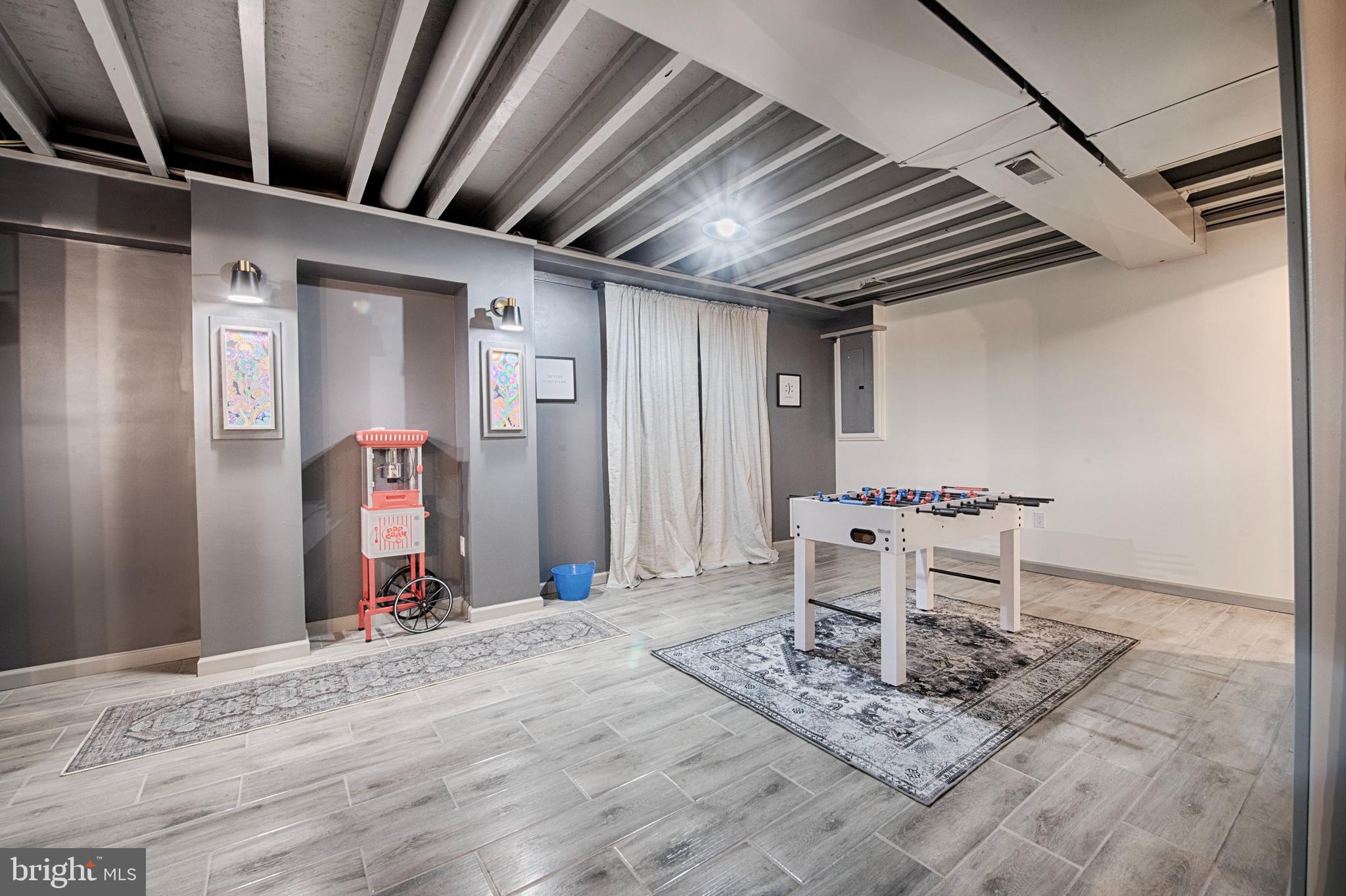 PERRYVILLE - Residential