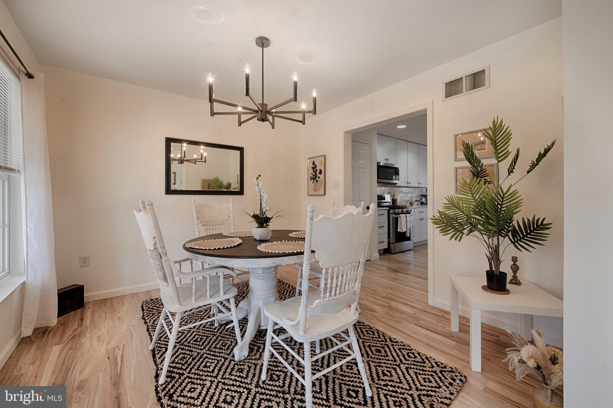 PERRYVILLE - Residential