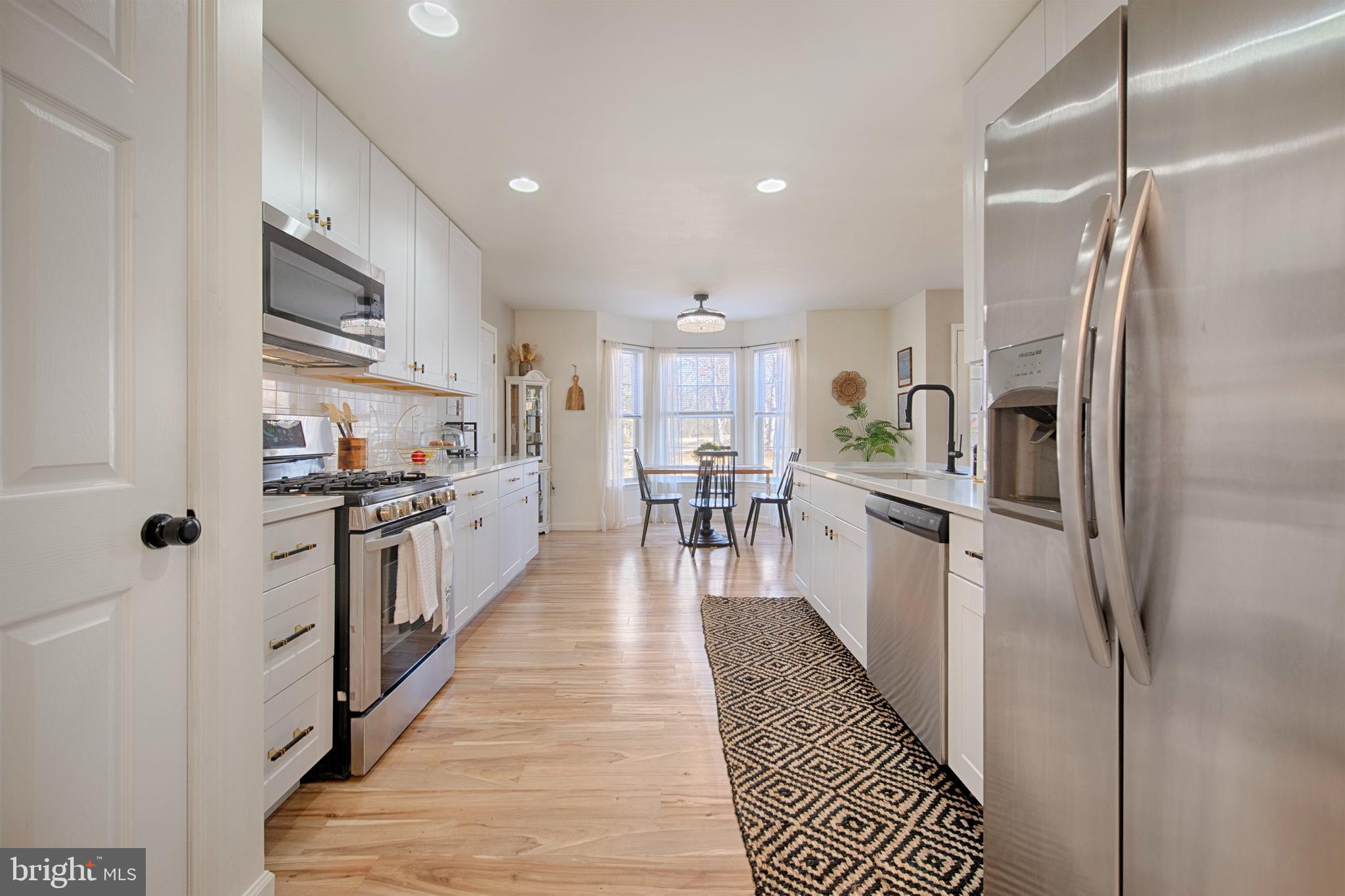 PERRYVILLE - Residential