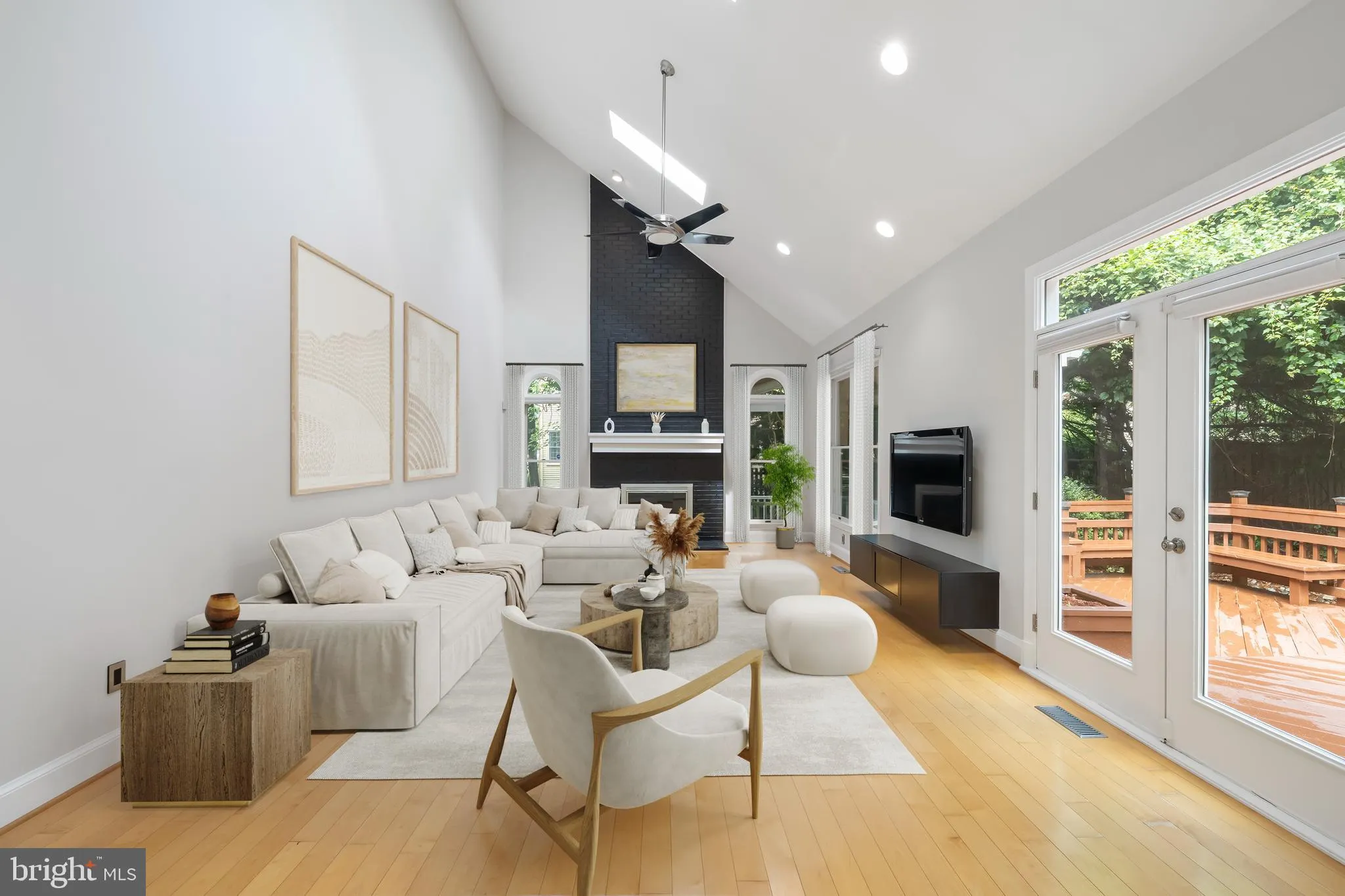 Fairfax Station, Virginia 22039, United States, 4 Bedrooms Bedrooms, ,5 BathroomsBathrooms,Residential,Coming Soon,165450