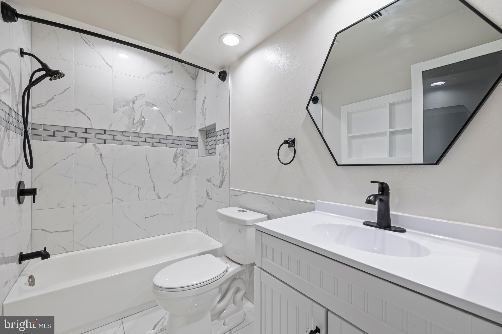 BARRINGTON - Residential