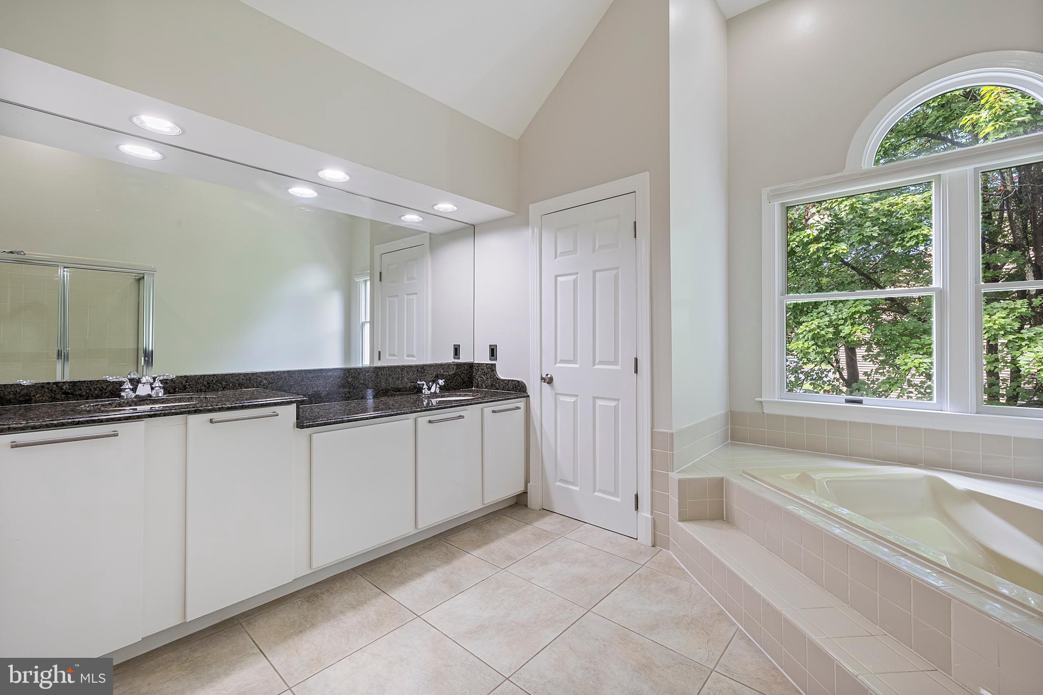 BARRINGTON - Residential