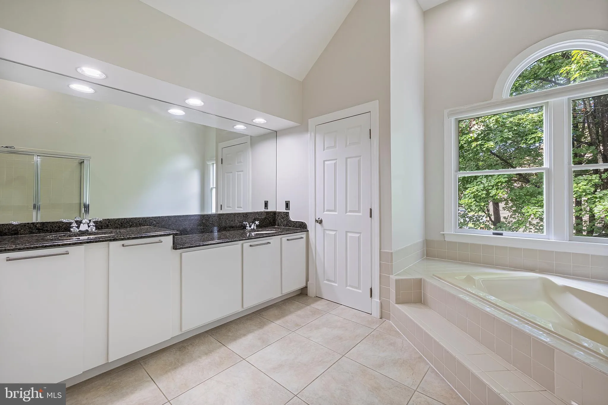 Fairfax Station, Virginia 22039, United States, 4 Bedrooms Bedrooms, ,5 BathroomsBathrooms,Residential,Coming Soon,165450