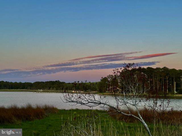 GLEN RIDDLE - Land