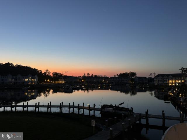 GLEN RIDDLE - Land