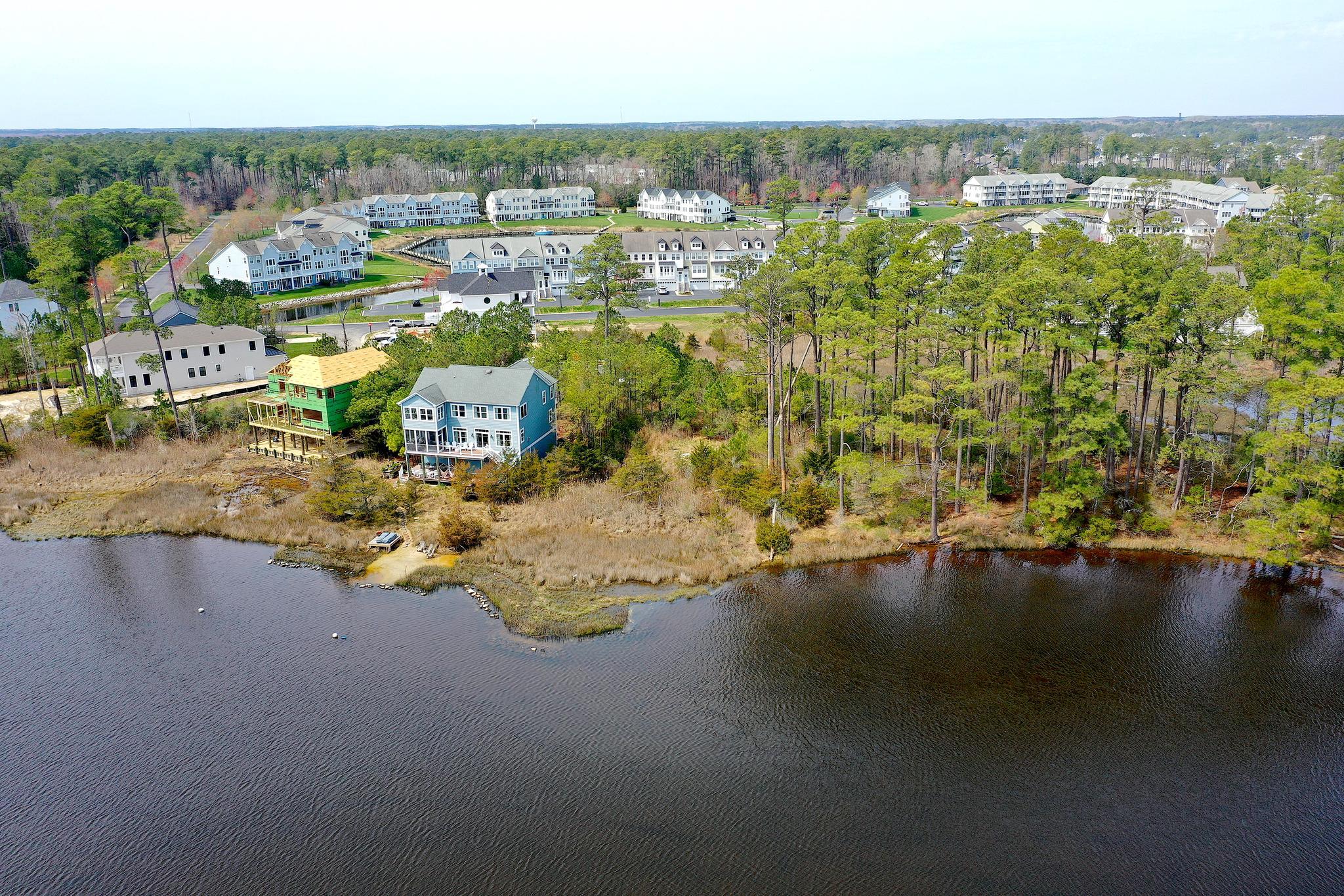 GLEN RIDDLE - Land
