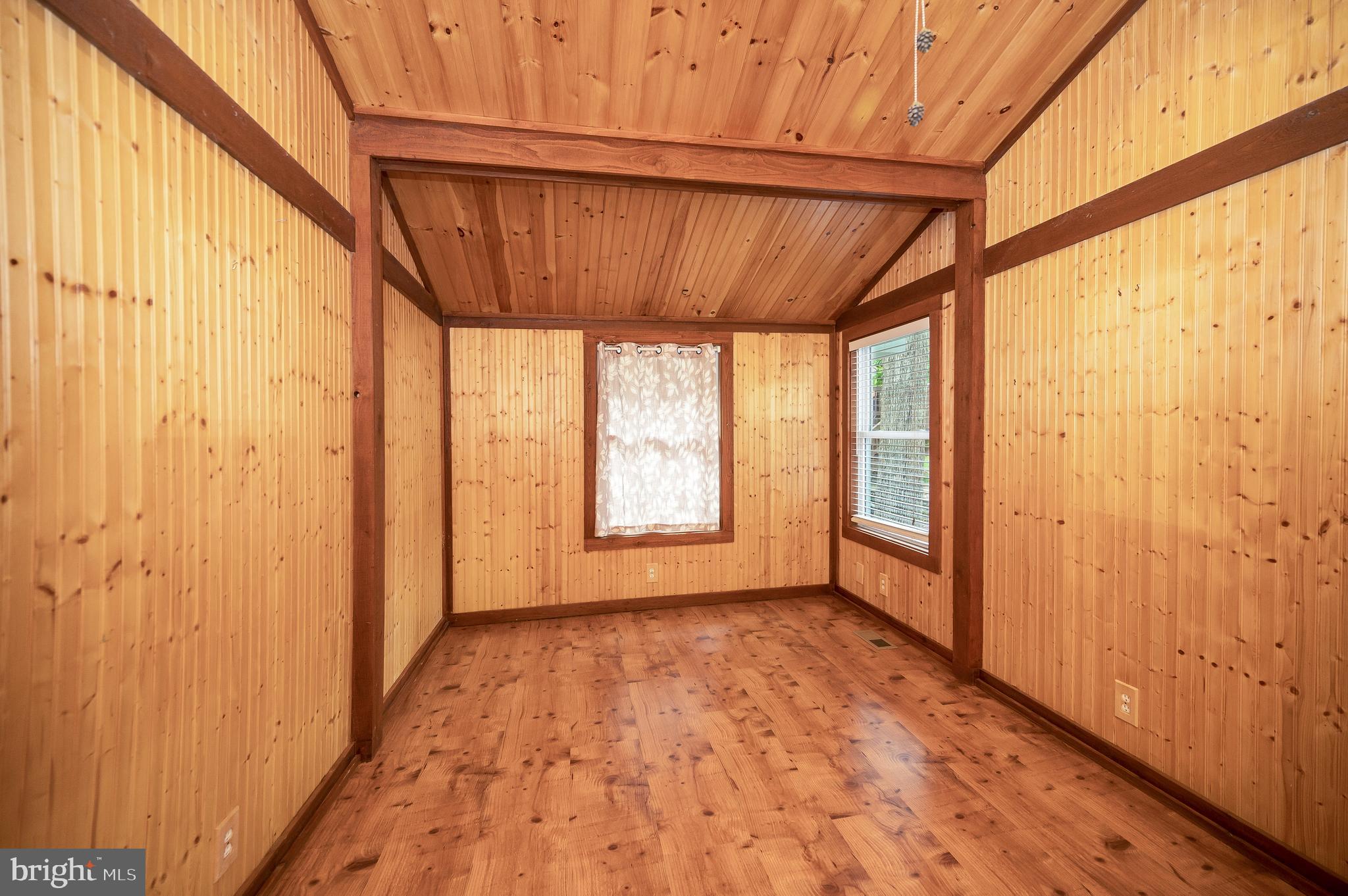 LAKE OF THE WOODS - Residential