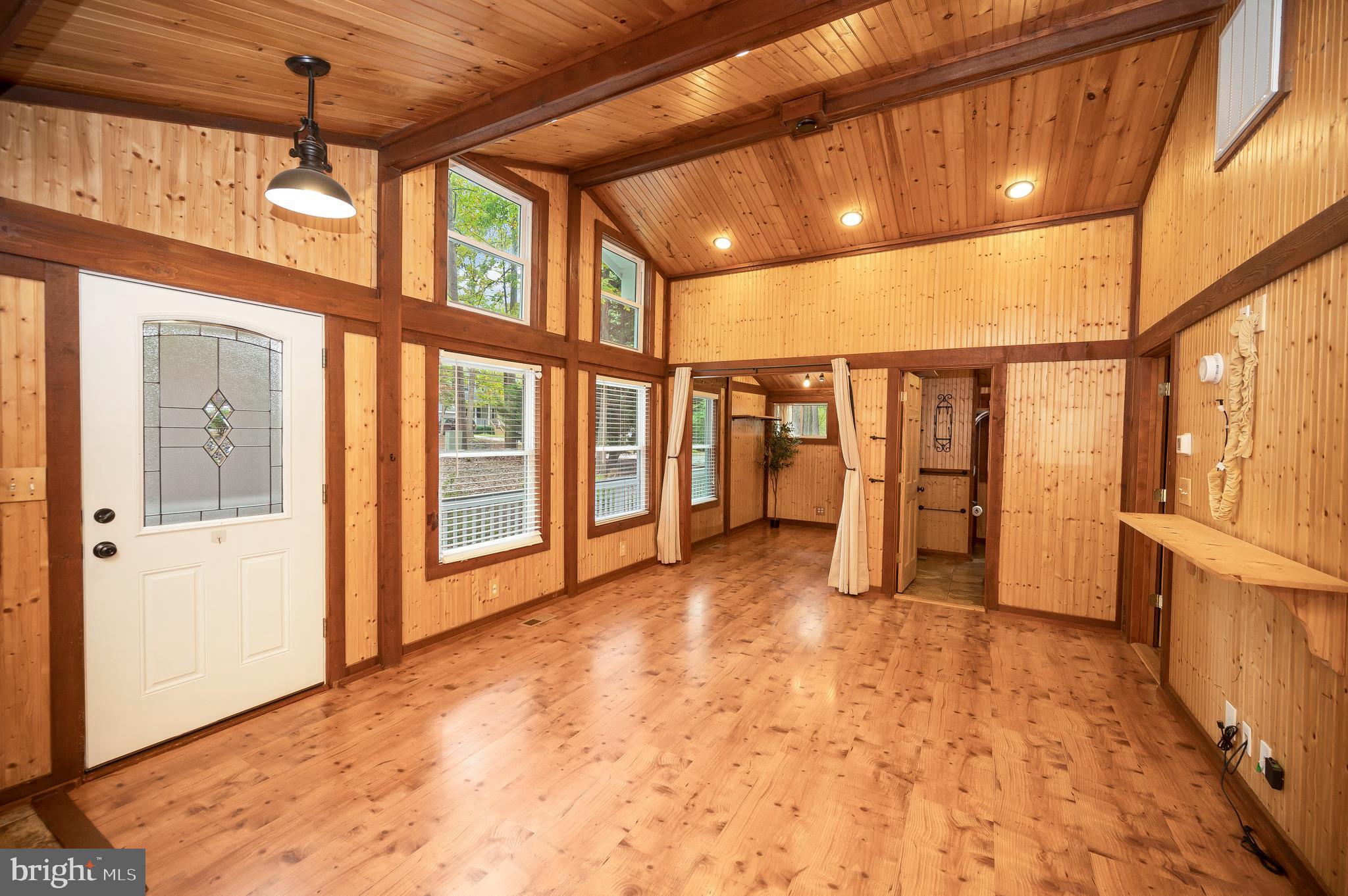 LAKE OF THE WOODS - Residential